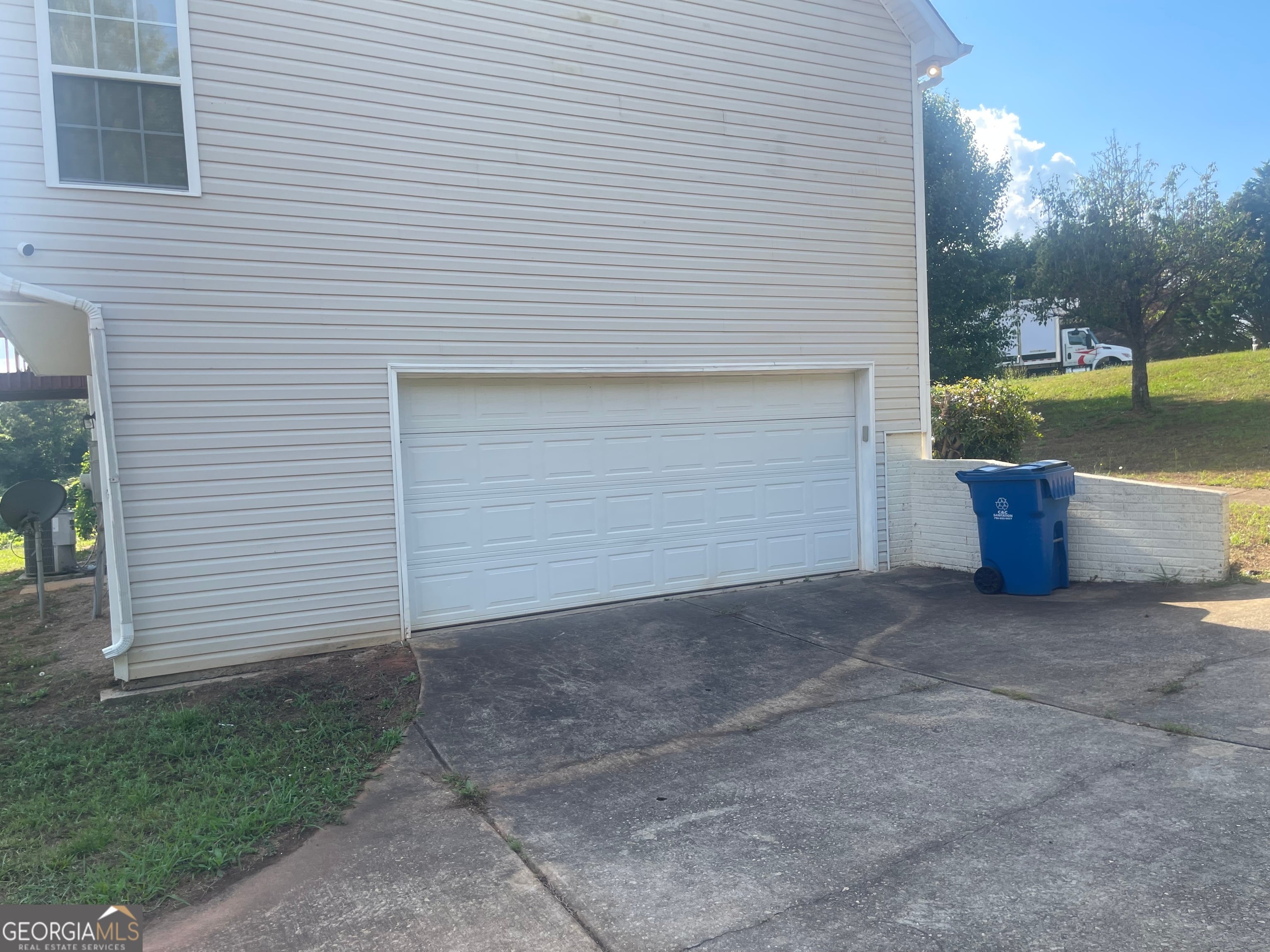 6 Hastings Ct, LaGrange, GA 30240