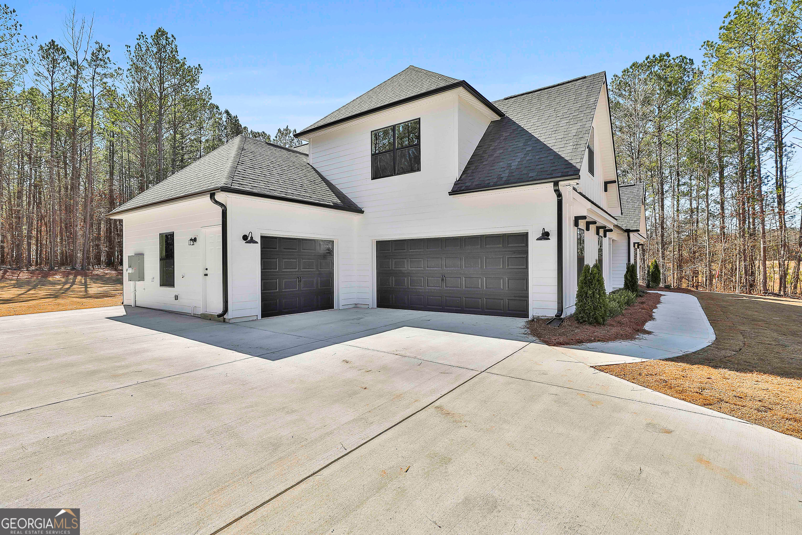 1075 McIntosh Trail, Senoia, GA 30276, USA