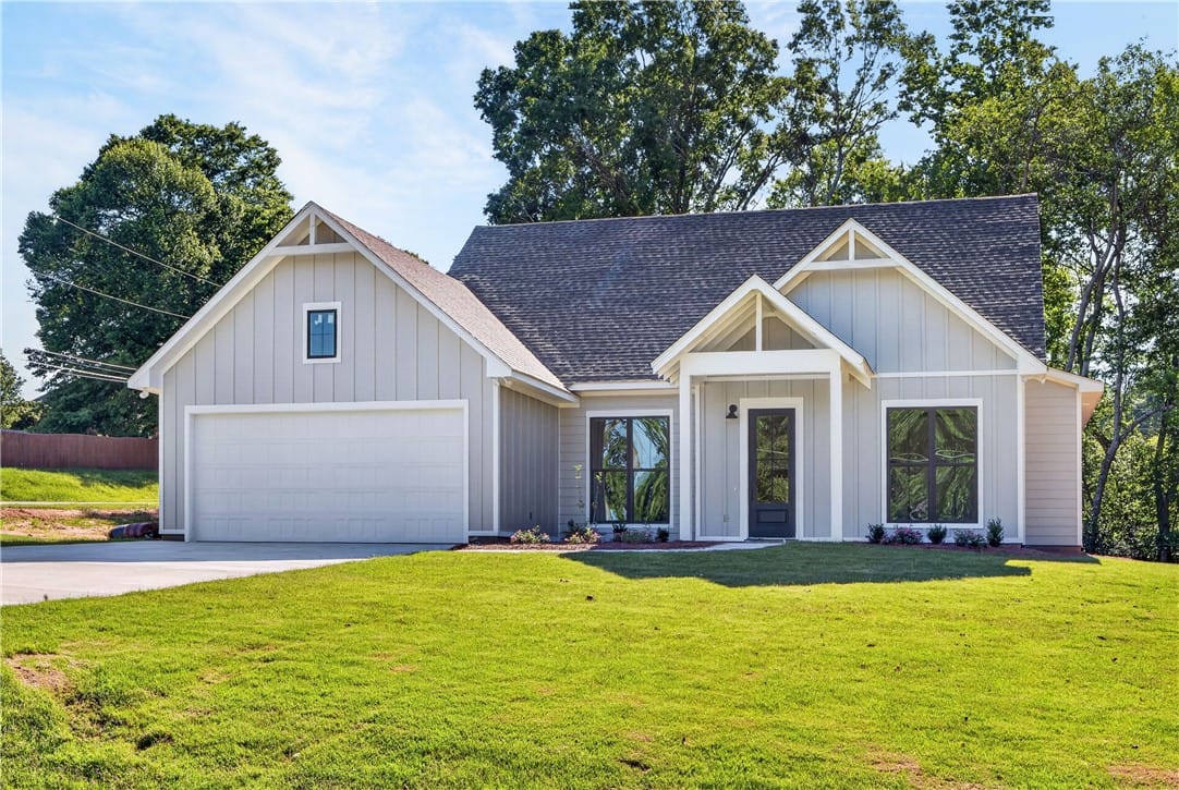 75 LEE ROAD 2058, Salem, AL, 36874, A new construction home with modern farmhouse char