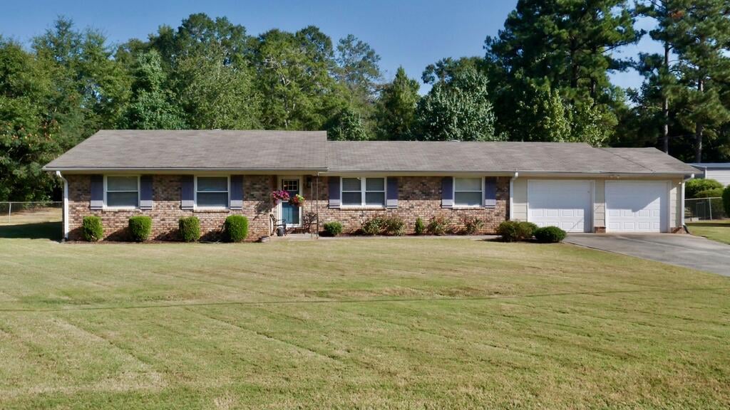 59 Ossahatchie Dr, Ellerslie, GA 31807