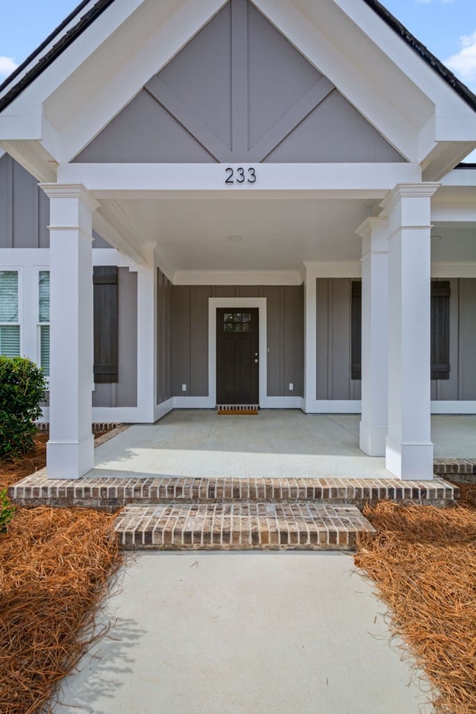 233 Partridge Cir, Leesburg, GA 31763
