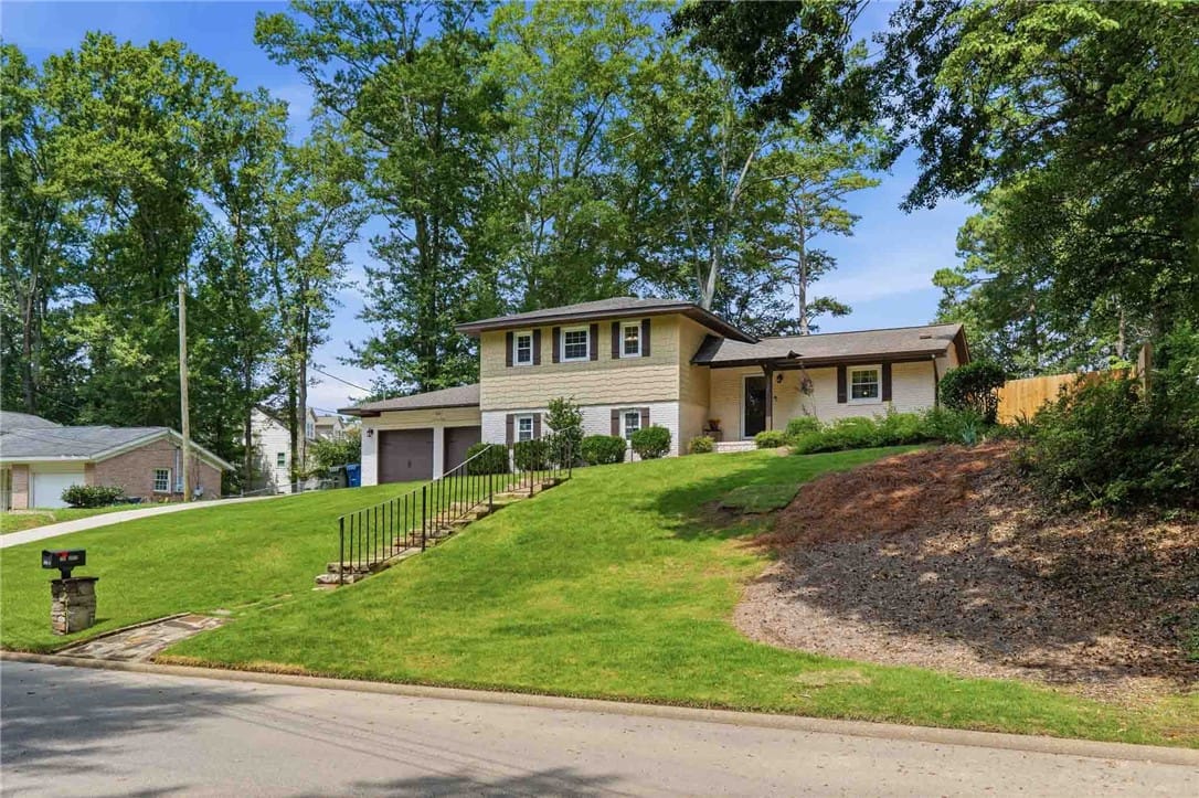 122 S Ryan St, Auburn, AL 36830
