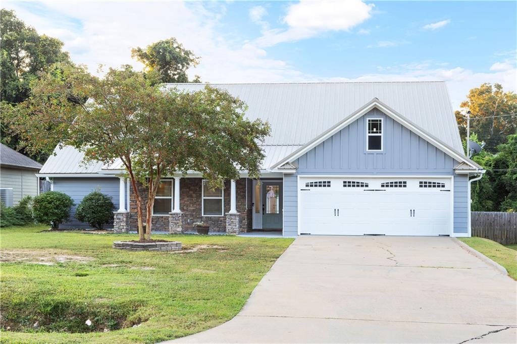 57 Mill Creek, Smiths Station, AL, 36877
