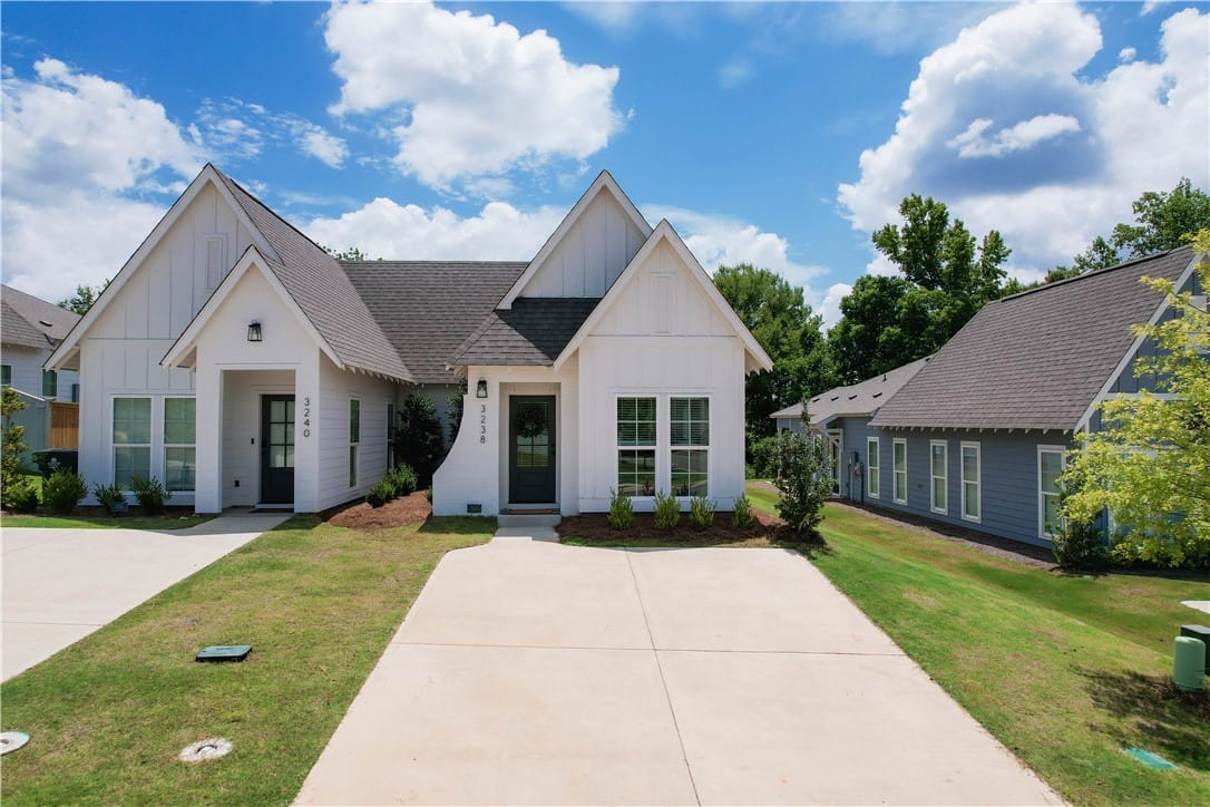 3238 Bradley Ln, Auburn, AL 36830