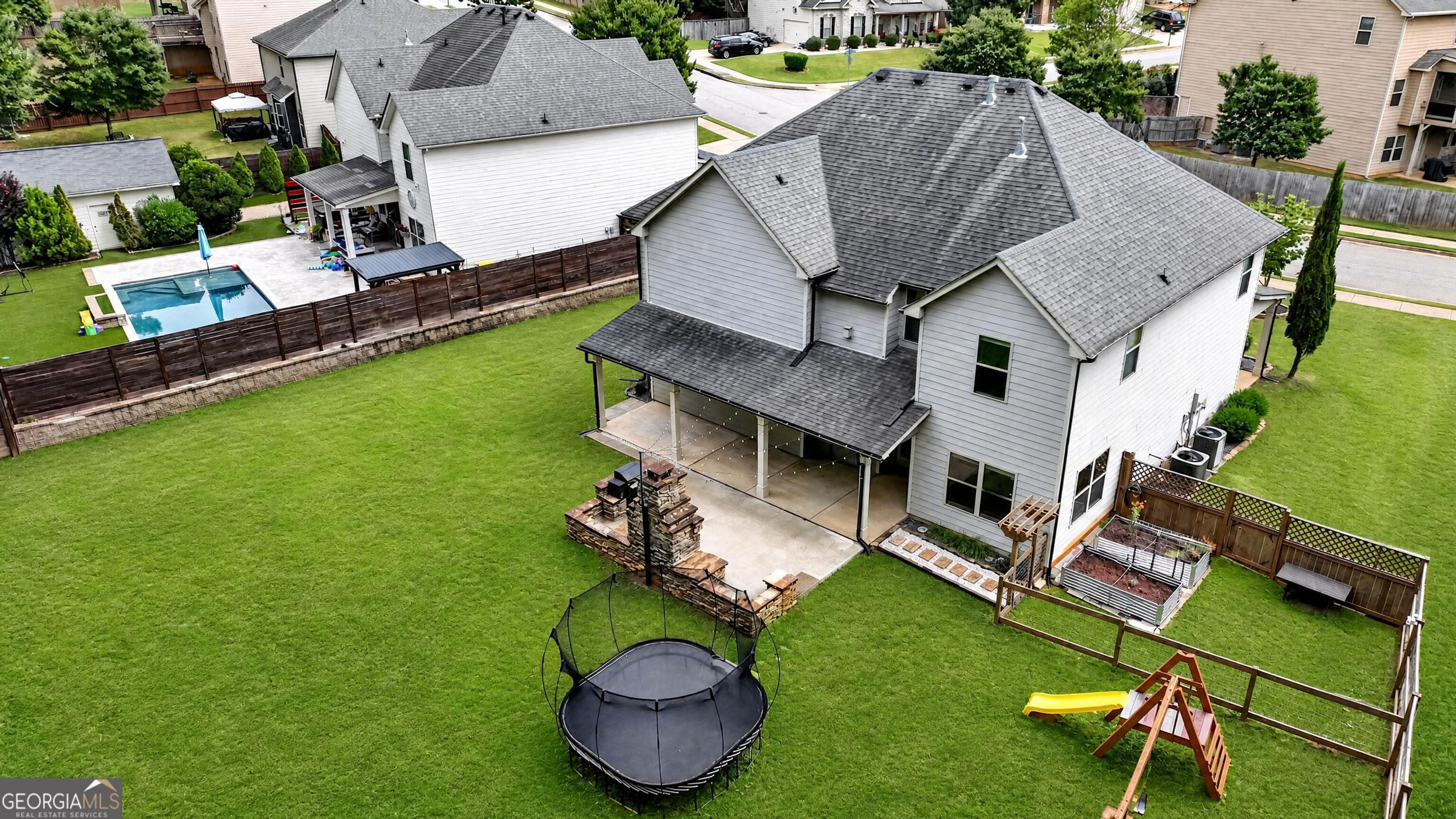50 Canyon View Dr, Newnan, GA 30265