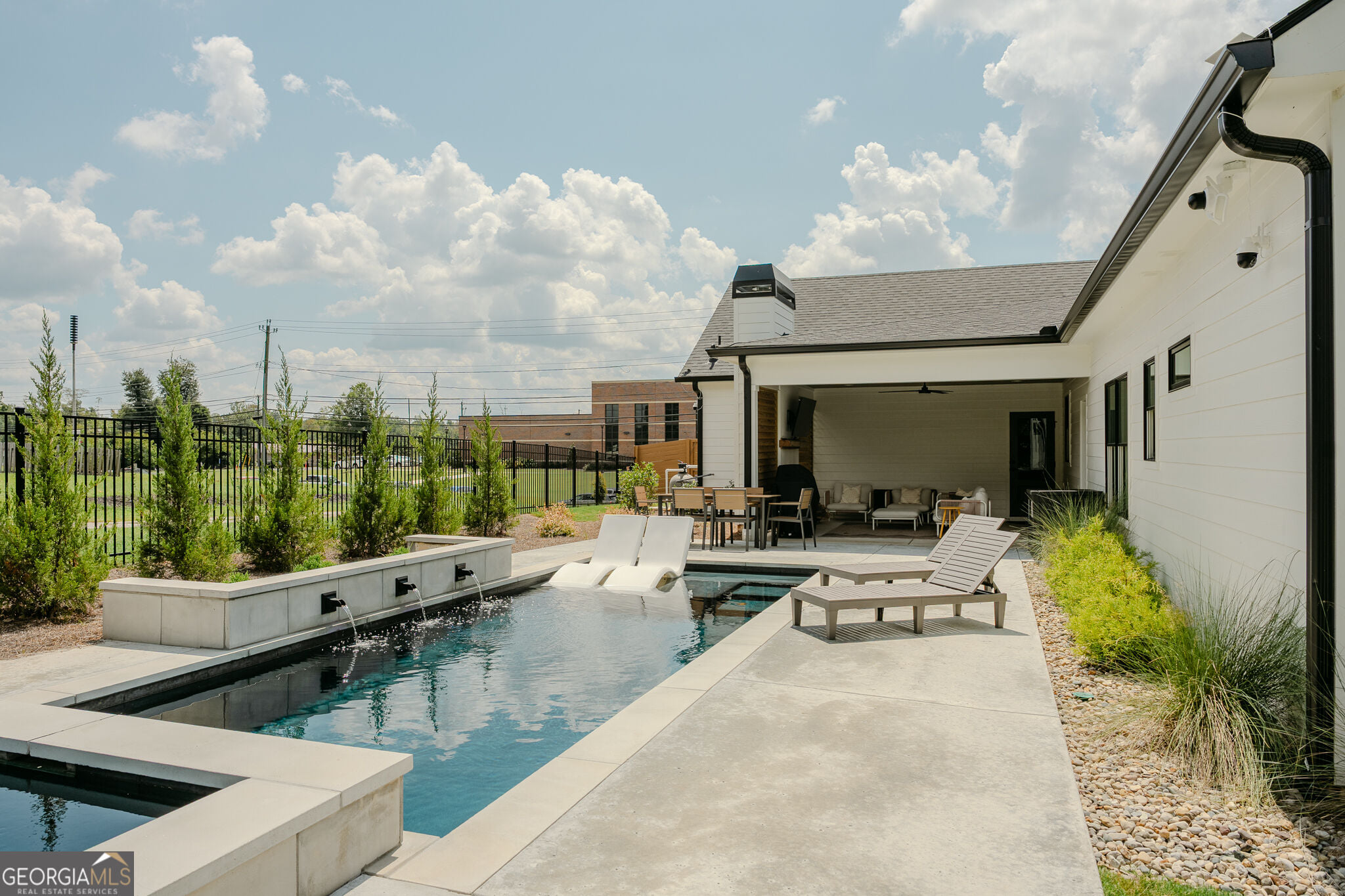 191 Lagrange St, Newnan, GA 30263