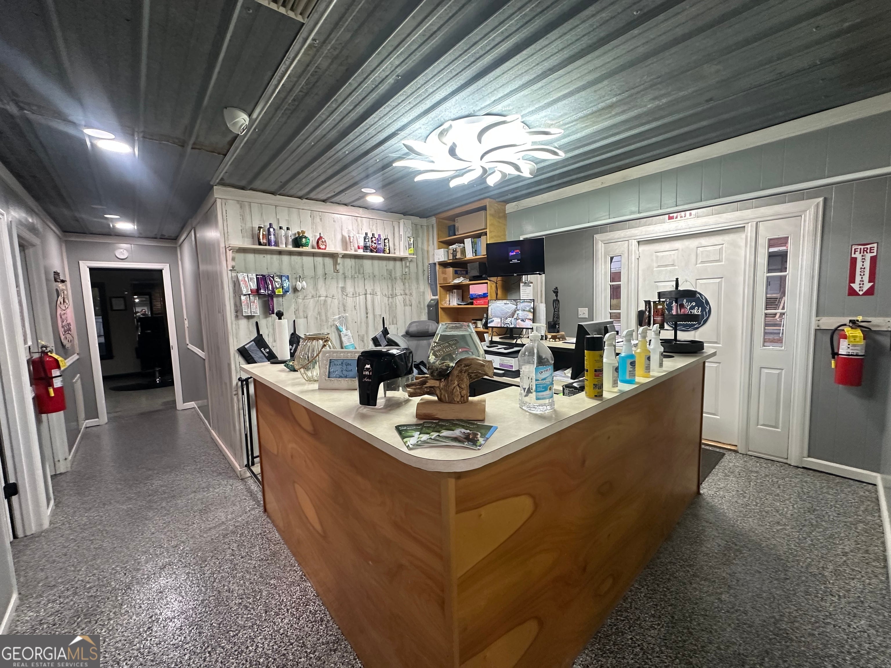 404 Perry St, Manchester, GA 31816
