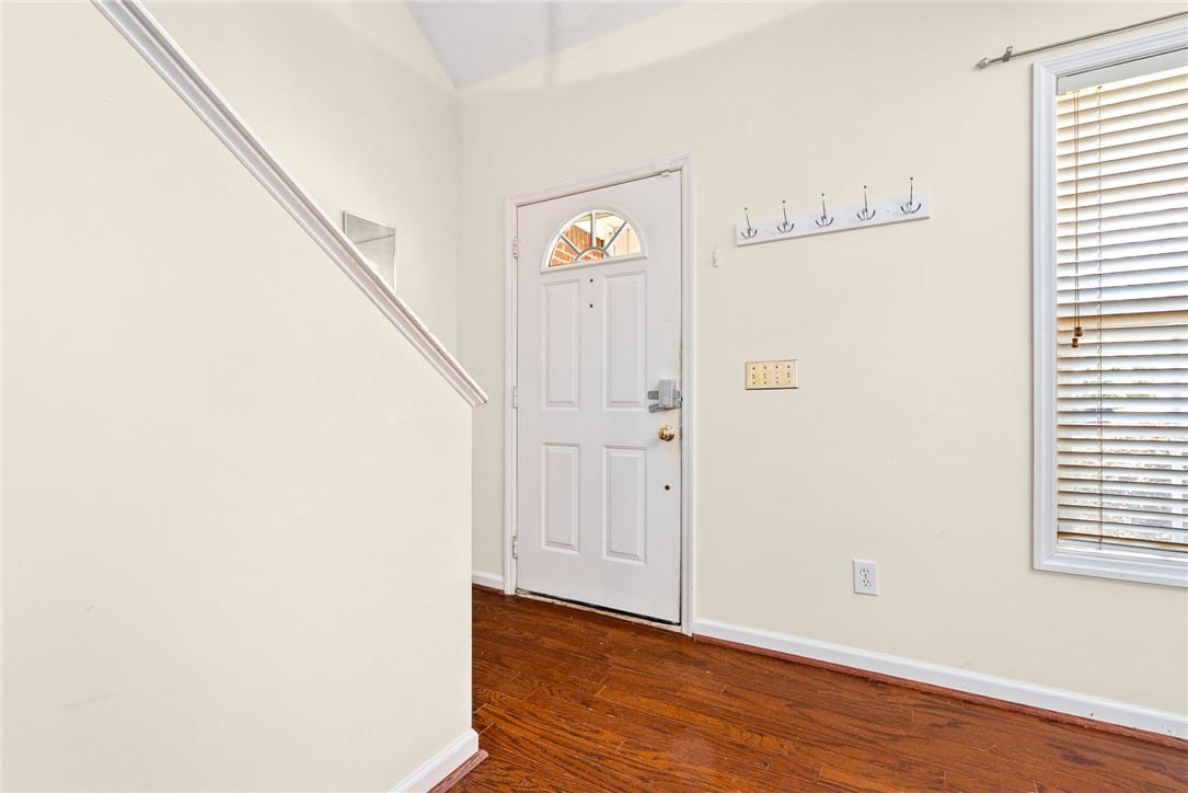 2428 E University Dr UNIT 902, Auburn, AL 36830, A welcoming entry offers rich wood flooring, leadi