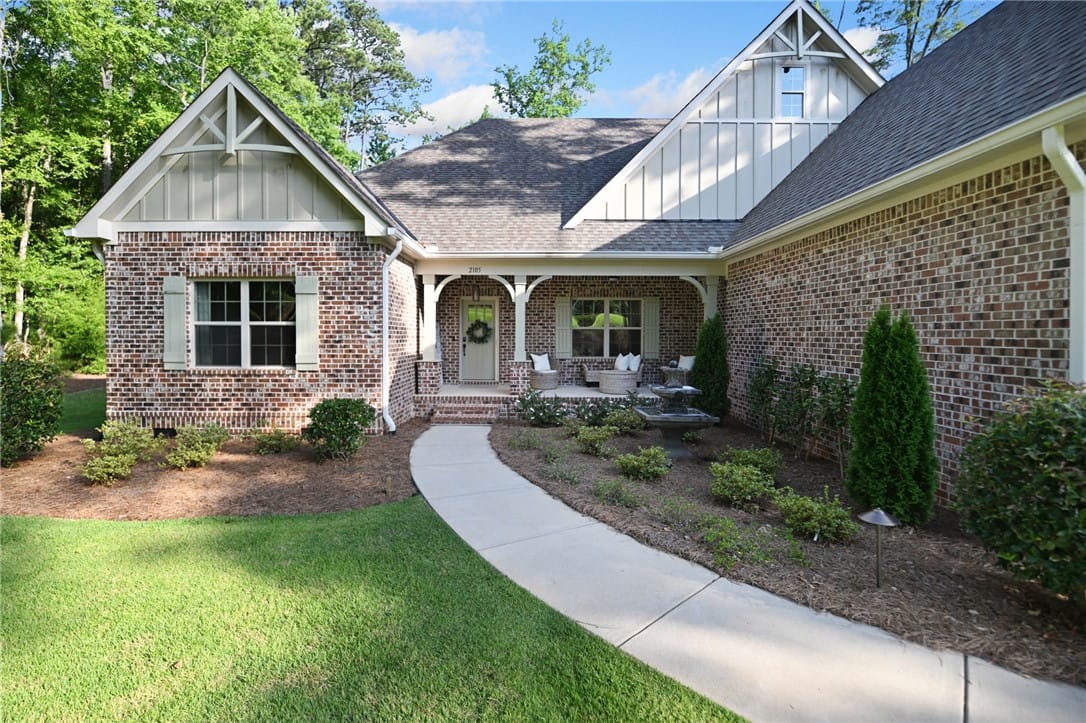 2105 BEVERLY, OPELIKA, AL, 36801 — Photo 2