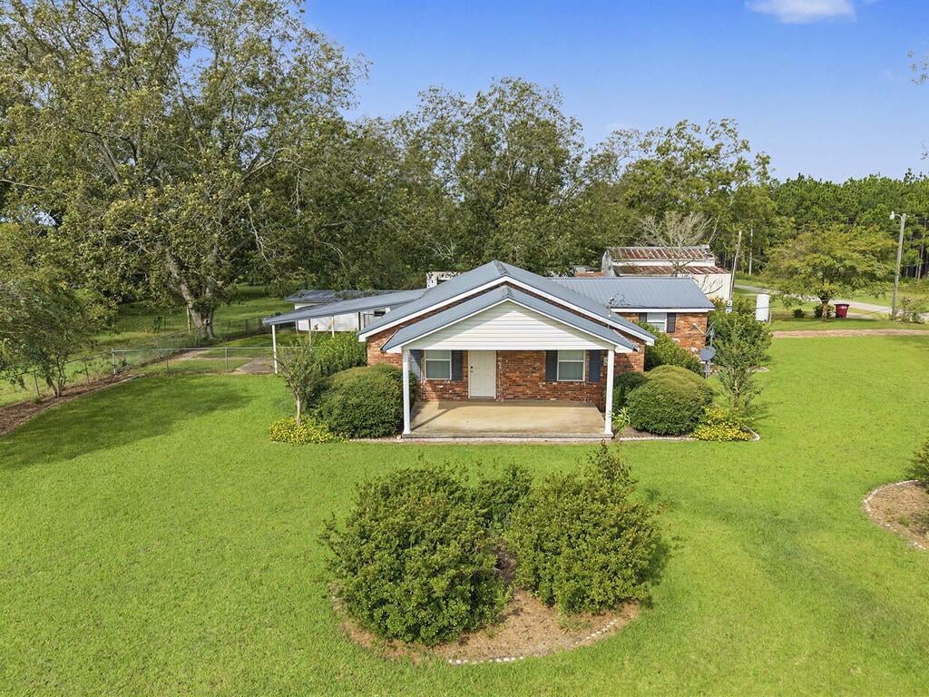1802 Sumner Rd S, Sumner, GA 31789