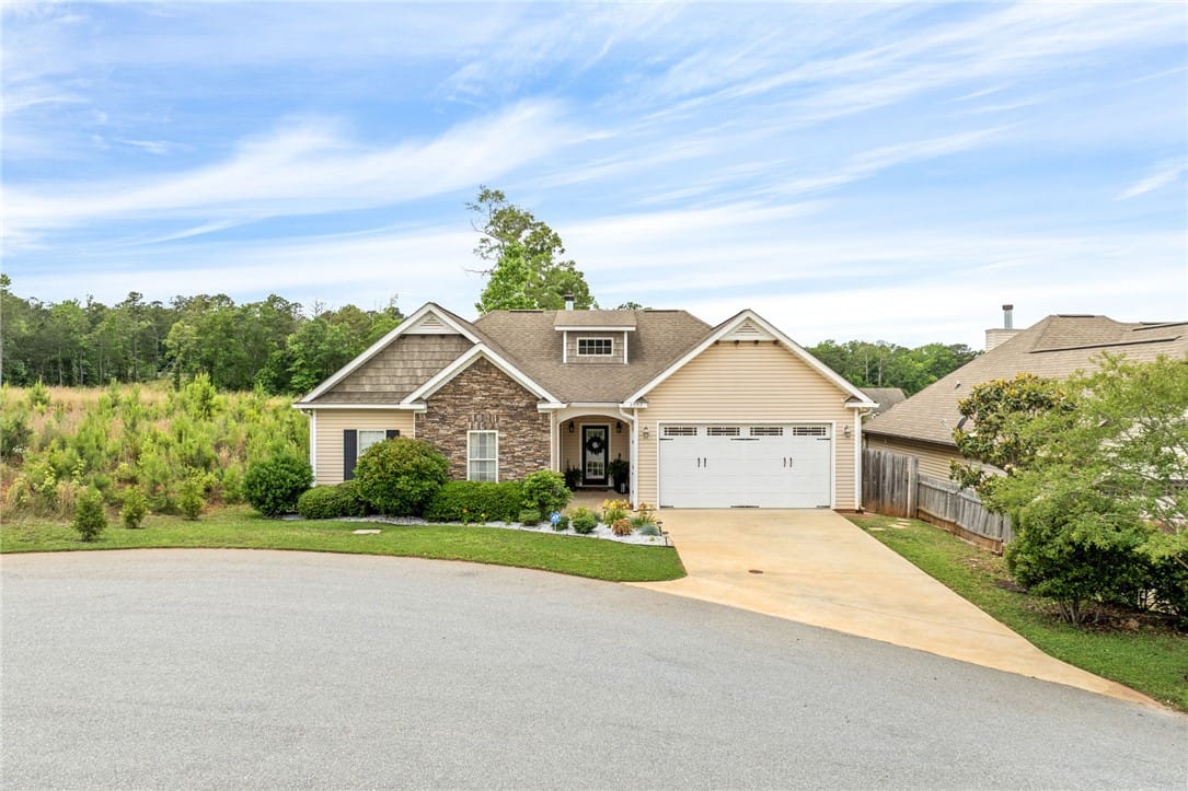 2902 Anderson Lakes Cir, Opelika, AL 36801, 2902 Anderson Lakes Circle in Opelika, AL