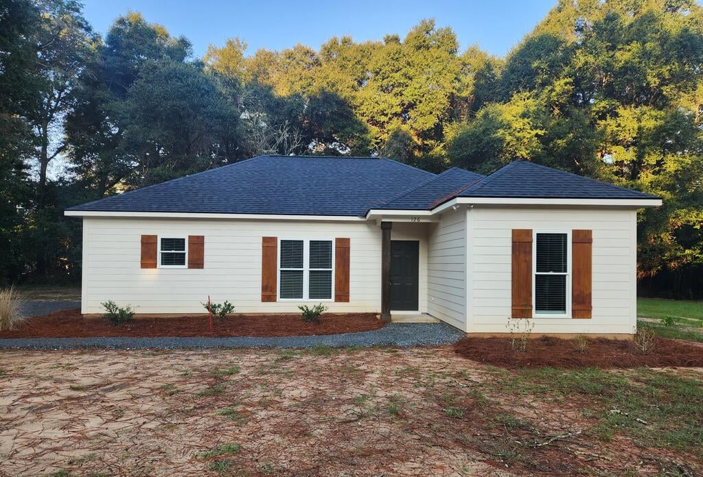 126 3rd Street East, Leesburg, GA, 31763