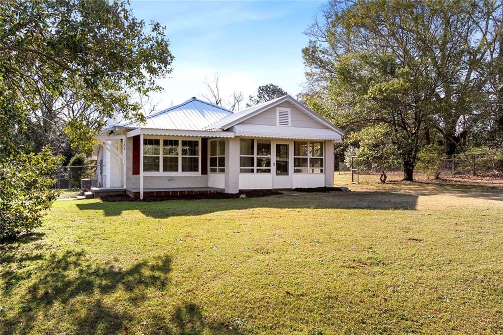 123 Woodland Dr, Phenix City, AL 36869, USA — Photo 1