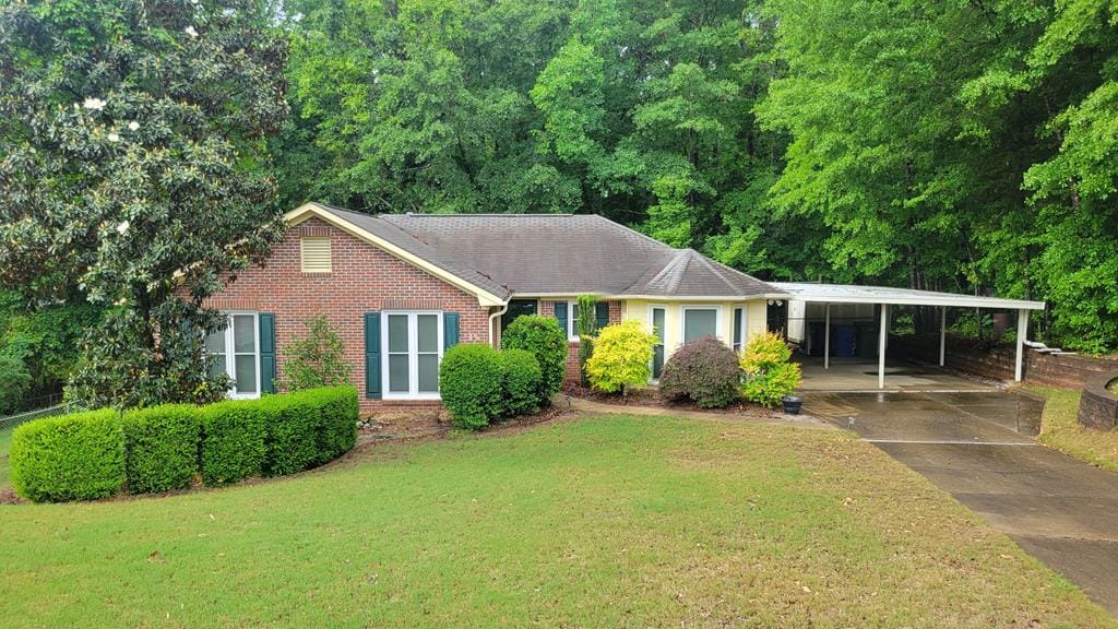 6963 Stable Dr, Columbus, GA 31909