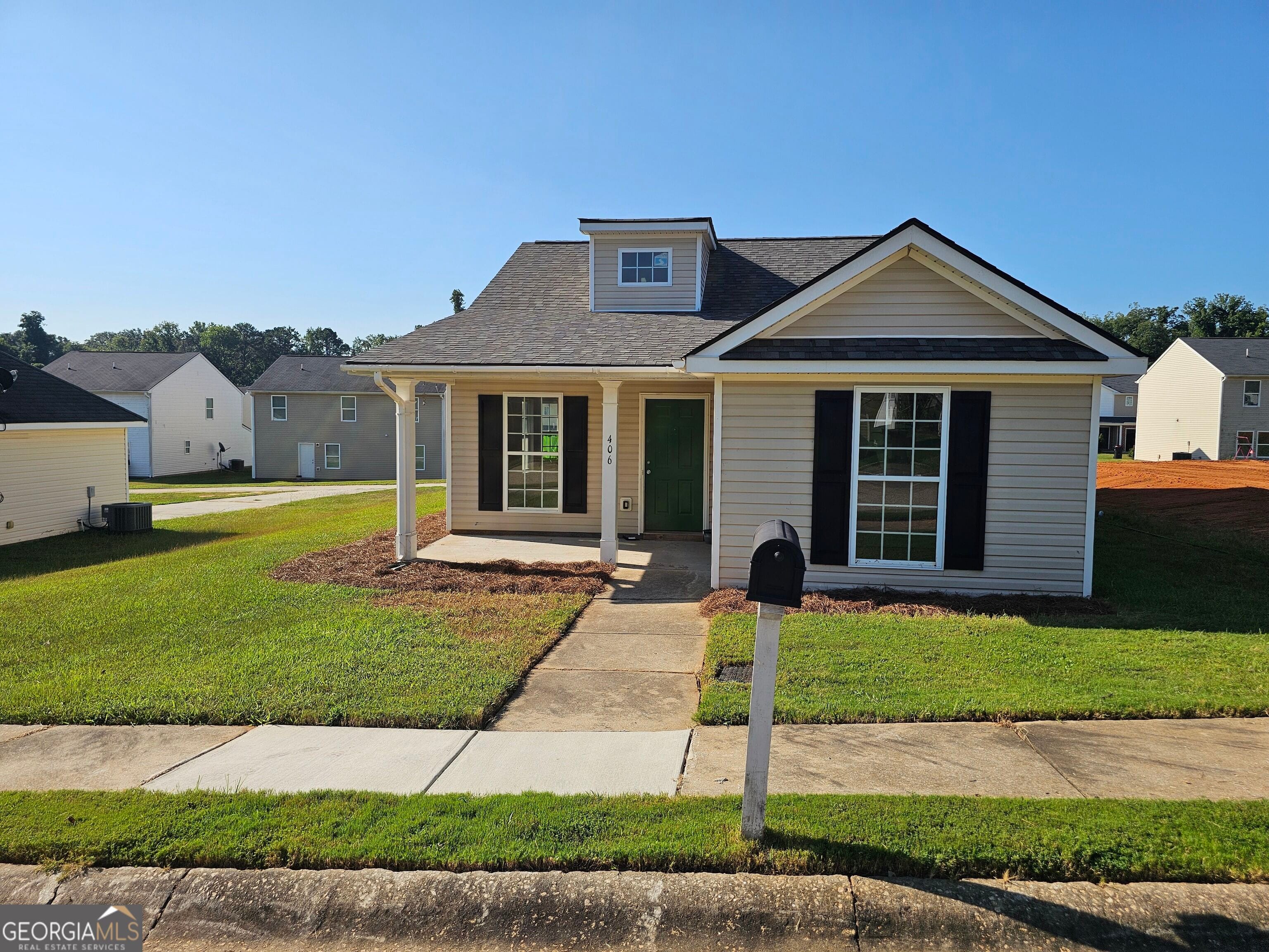 406 Foot Log Ln, Hogansville, GA 30230