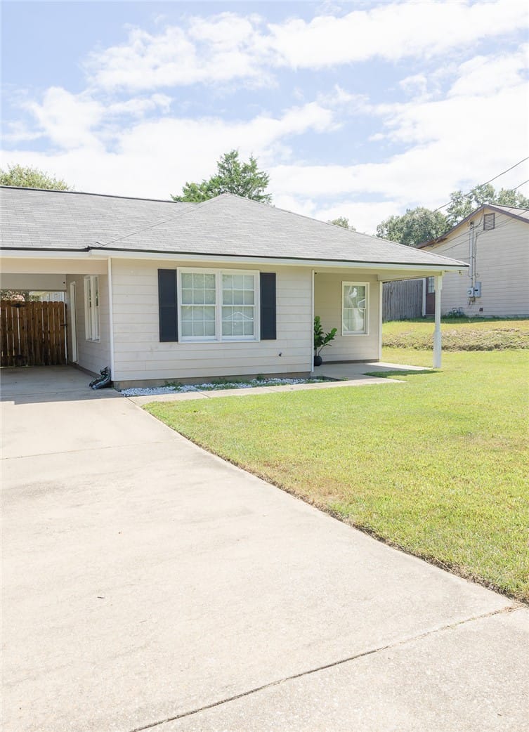 589 Mill Pond Dr, Phenix City, AL 36870