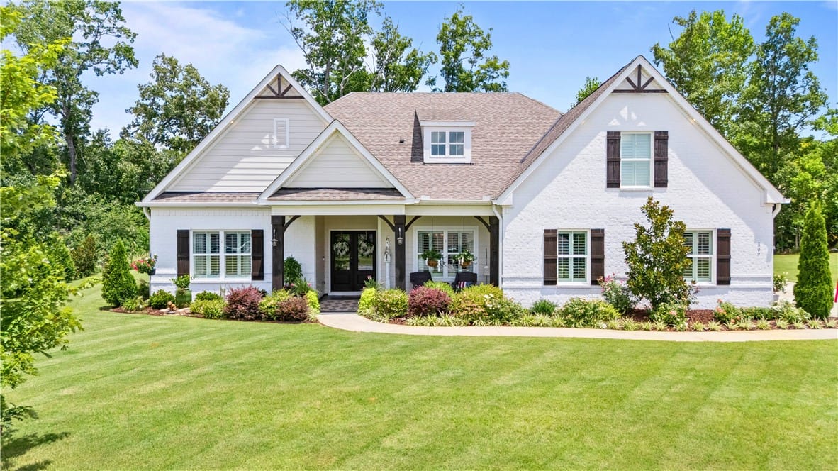 807 Lily Court, Opelika, AL, 36801