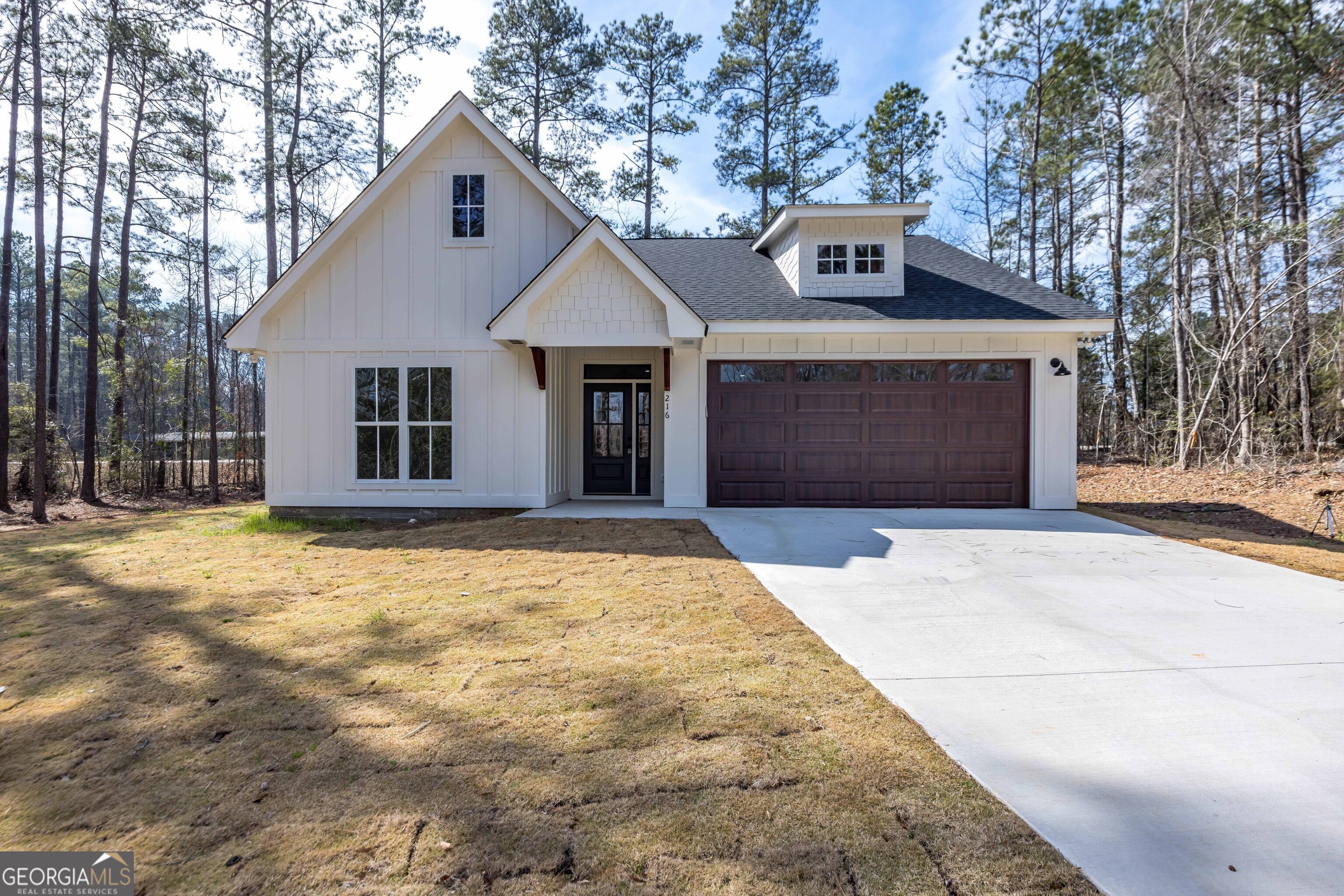 216 Oak Dr, Pine Mountain, GA 31822