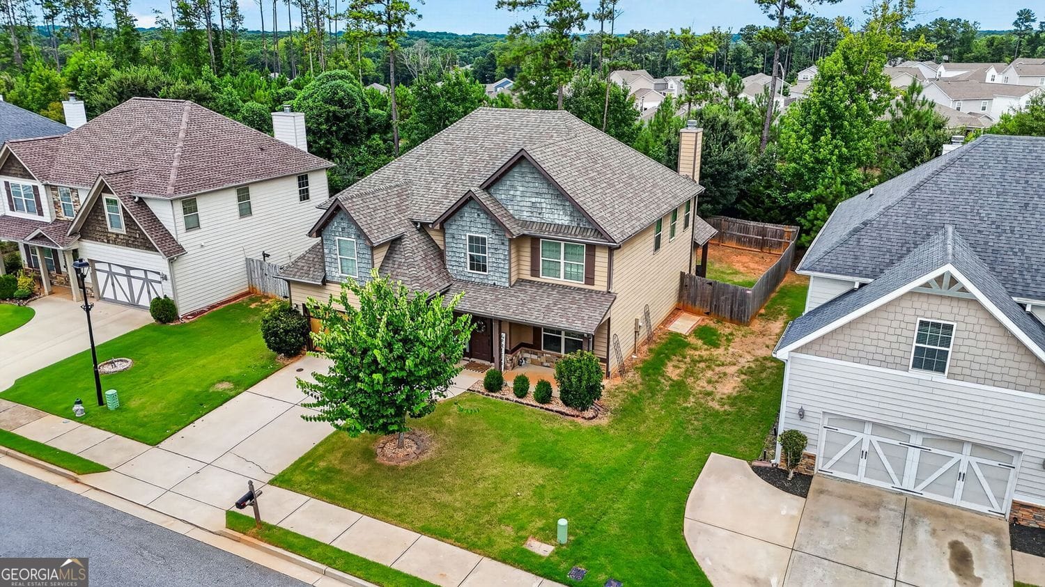 217 Cliffhaven Cir, Newnan, GA 30263