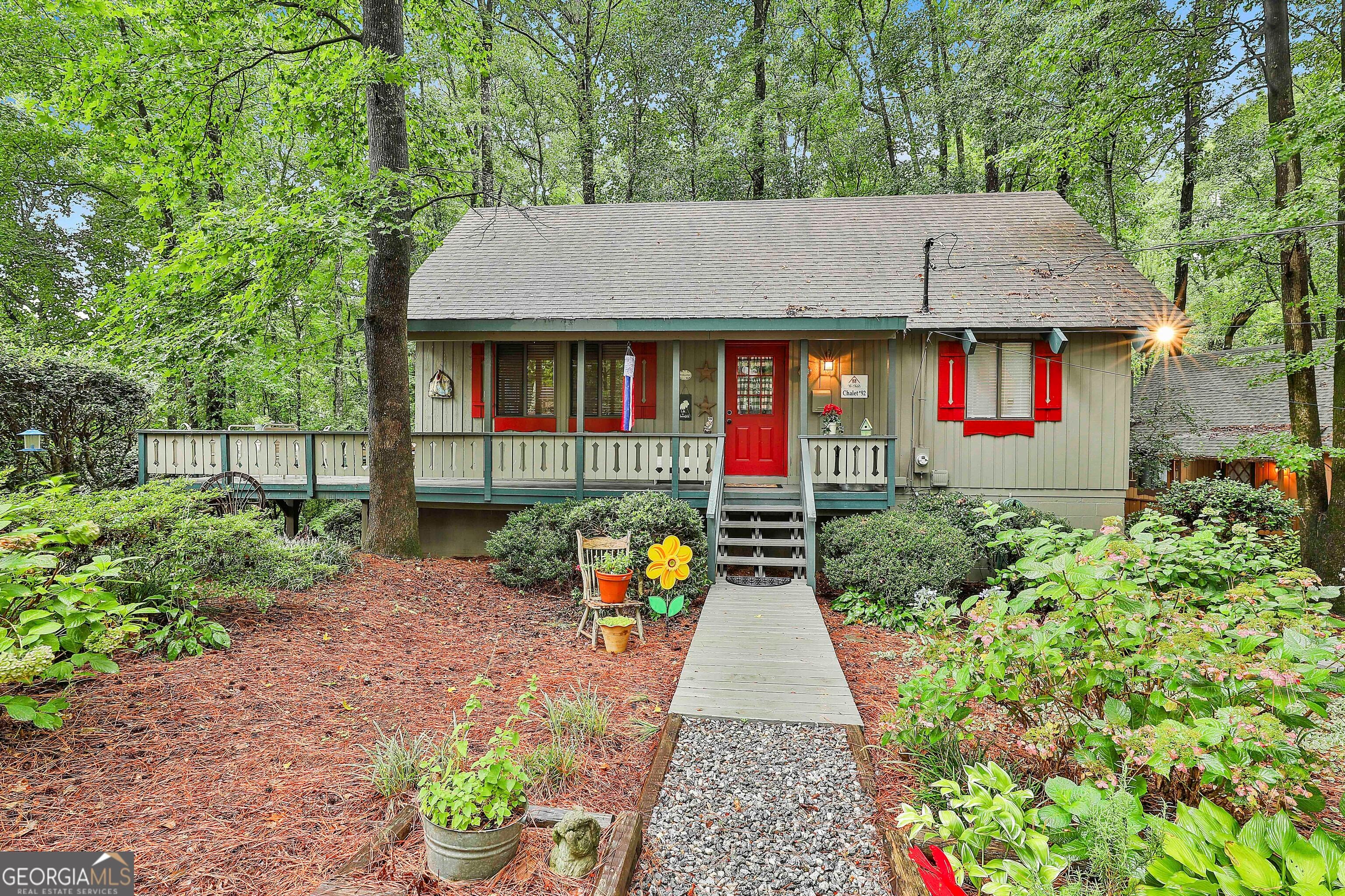 92 Chalet Cir, Pine Mountain, GA 31822