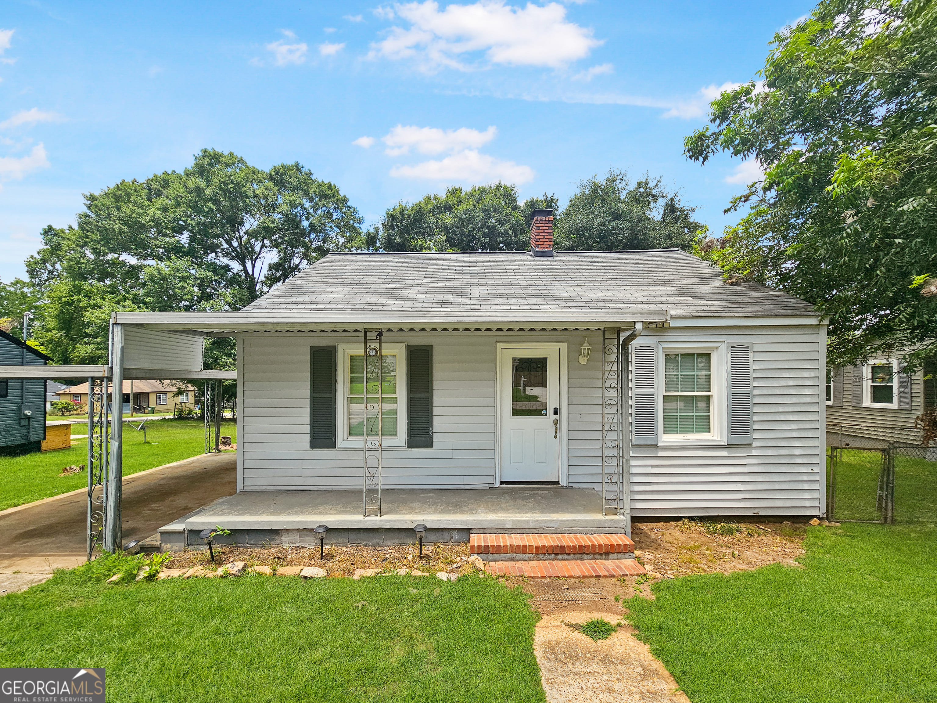 202 White Ave, Hogansville, GA 30230