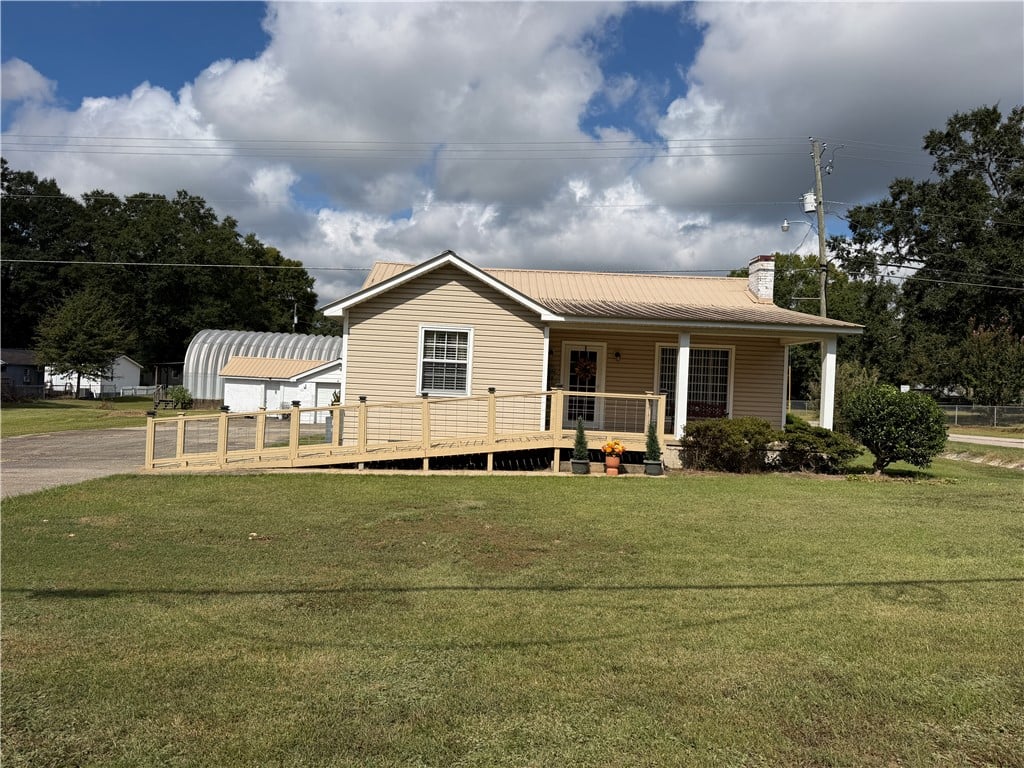 4204 Cusseta Rd, Lanett, AL 36863