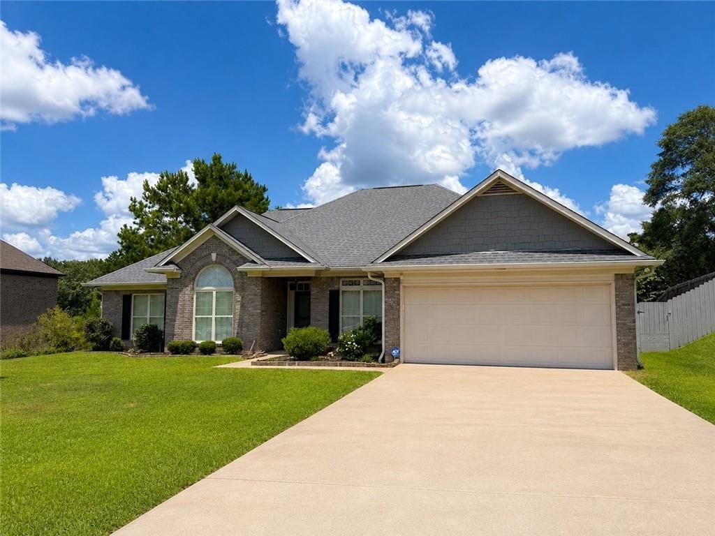 51 Tree Top Hill, Smiths Station, AL 36877