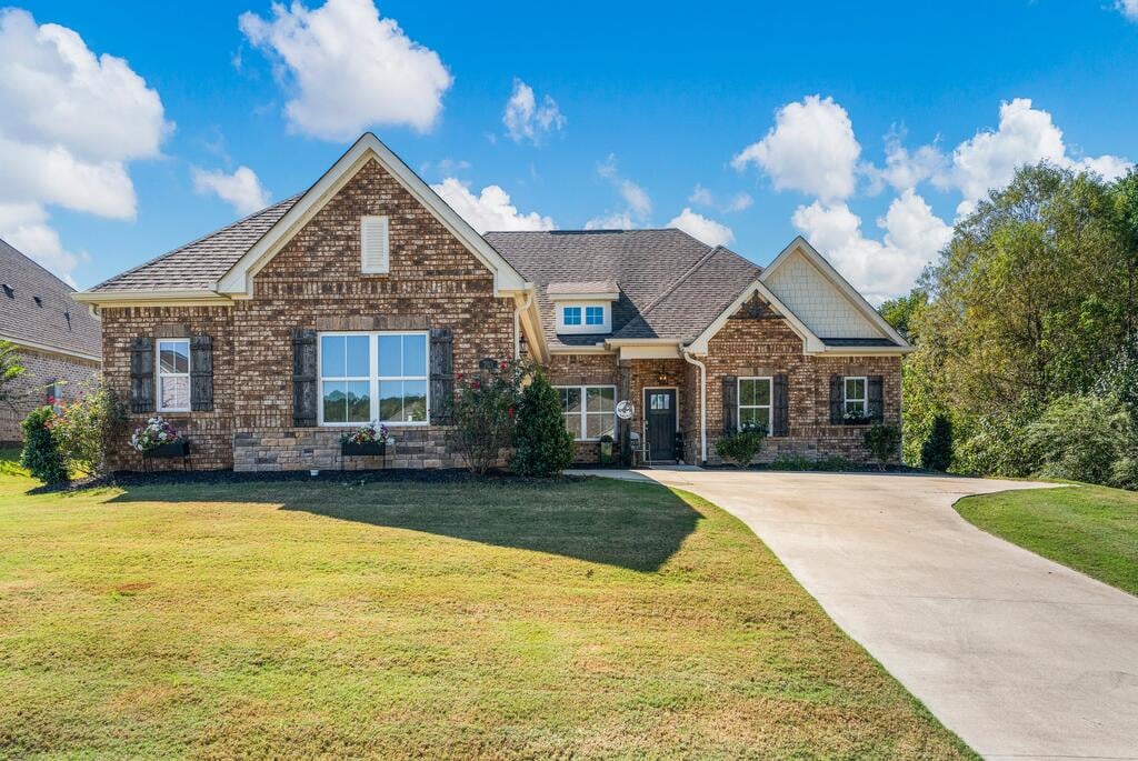 703 Bush Creek Road, Opelika, AL, 36804