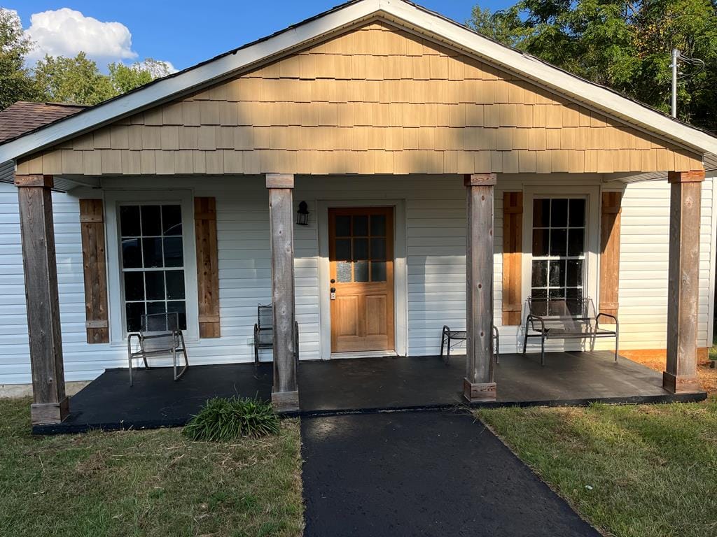 802 J D Parham Dr, Manchester, GA 31816