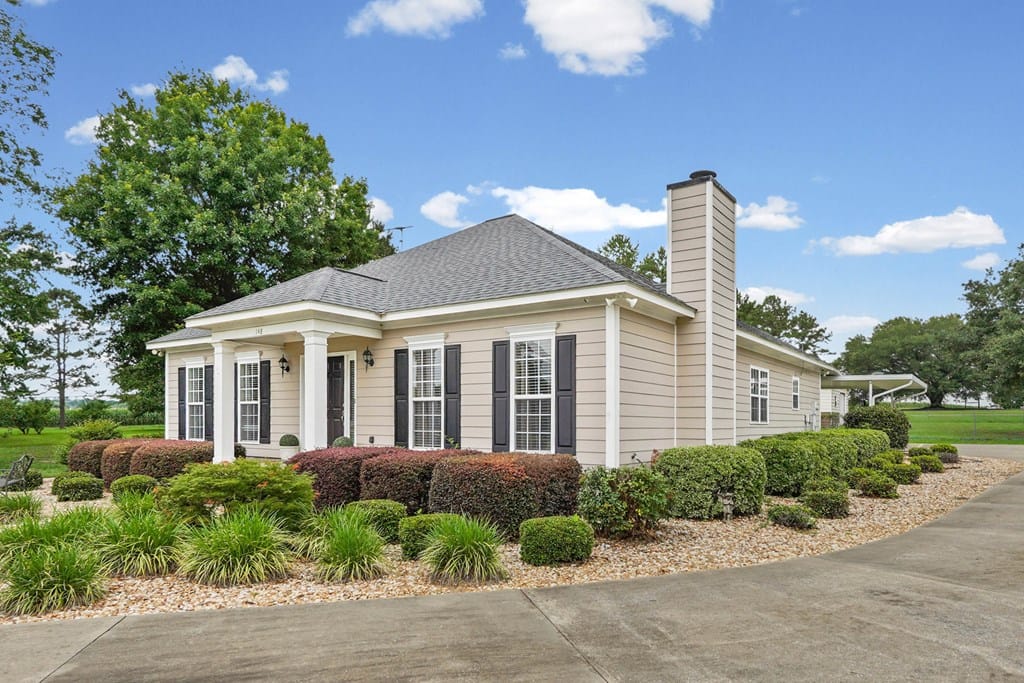148 Linden Rd W, Leesburg, GA 31763