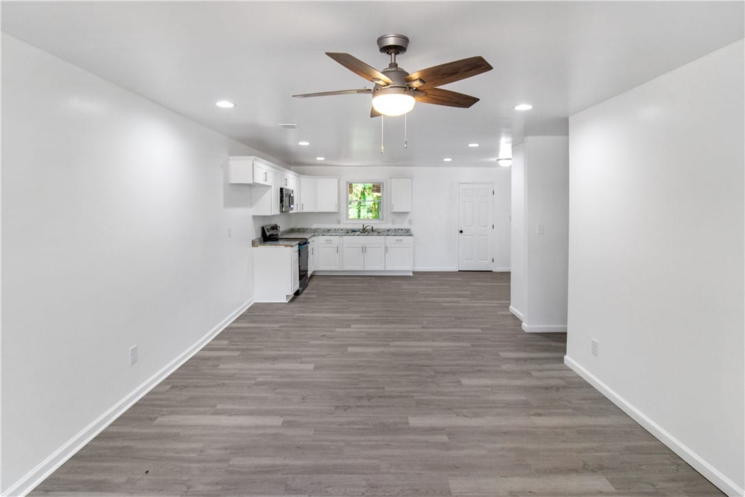 1804 BULLOCK, Opelika, AL, 36801, This bright and airy space features an open concep