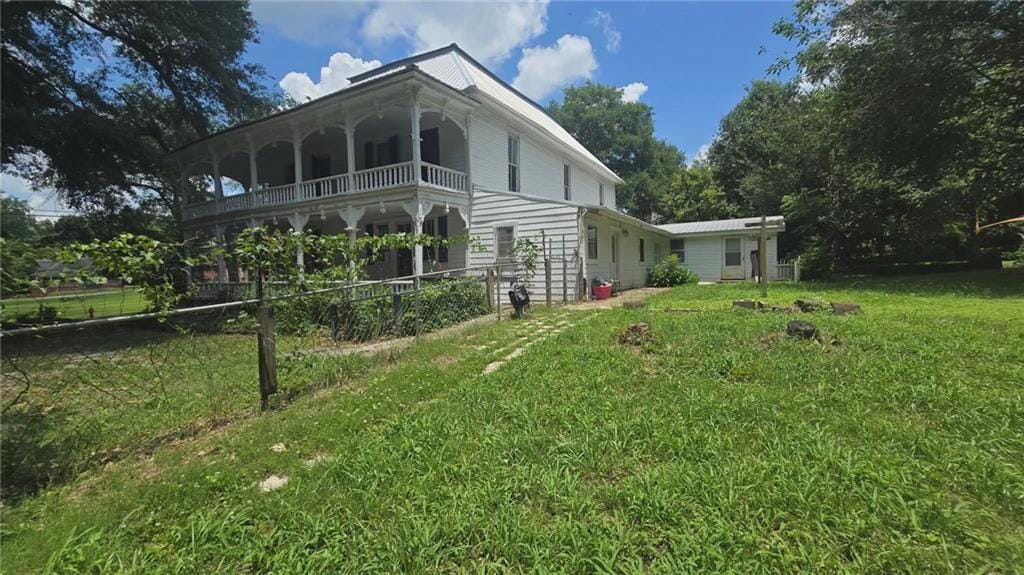 215 1st Ave NE, La Fayette, AL 36862