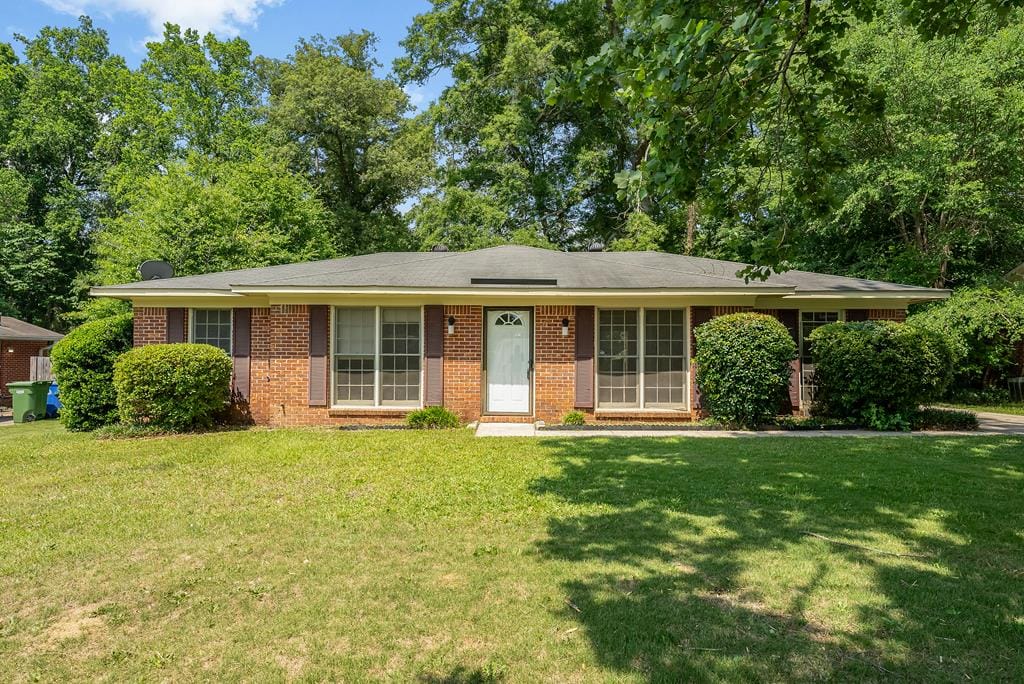 6421 Lemans Ln, Columbus, GA 31909