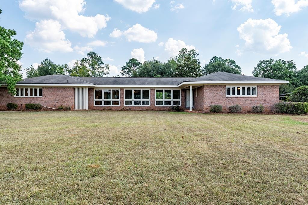 143 Story Ln, Albany, GA 31721