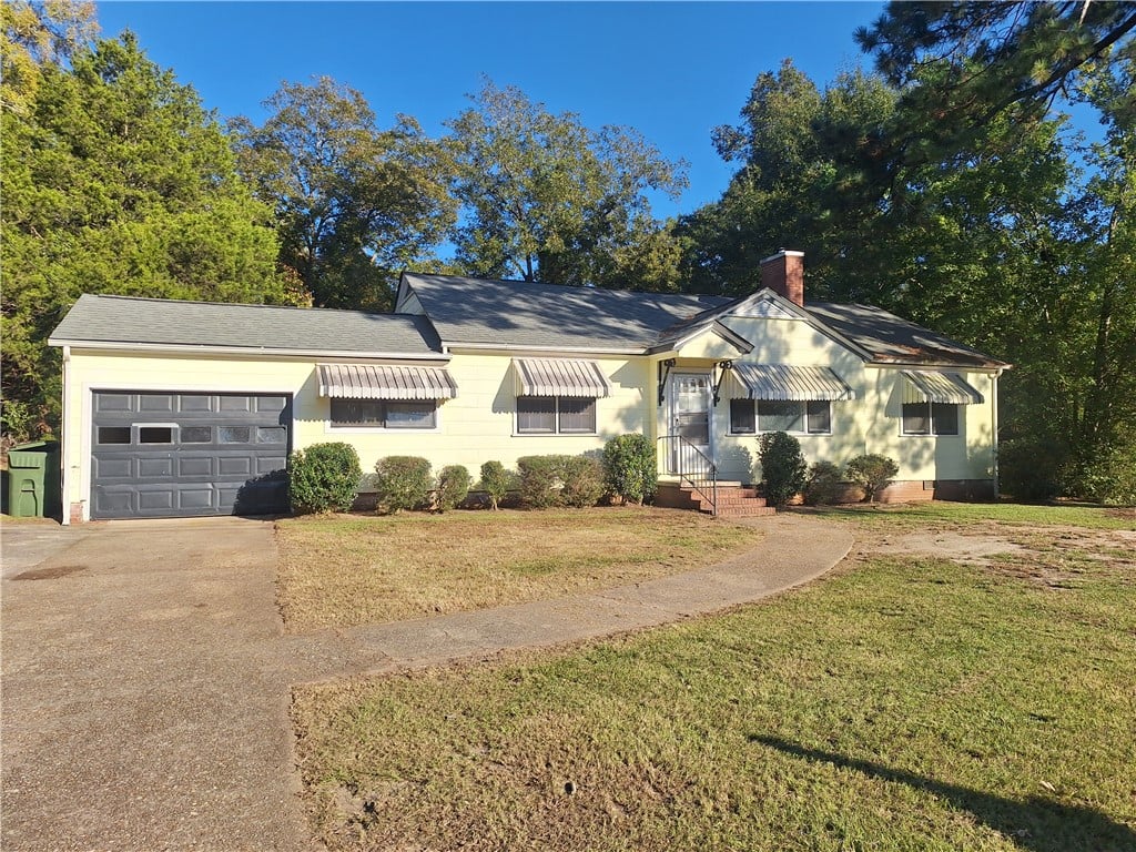 108 N 13th Ave, Lanett, AL 36863