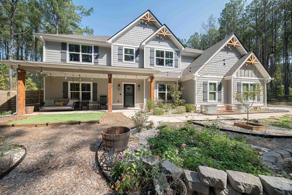 130 Hidden Lake Tr, Pine Mountain, GA 31822