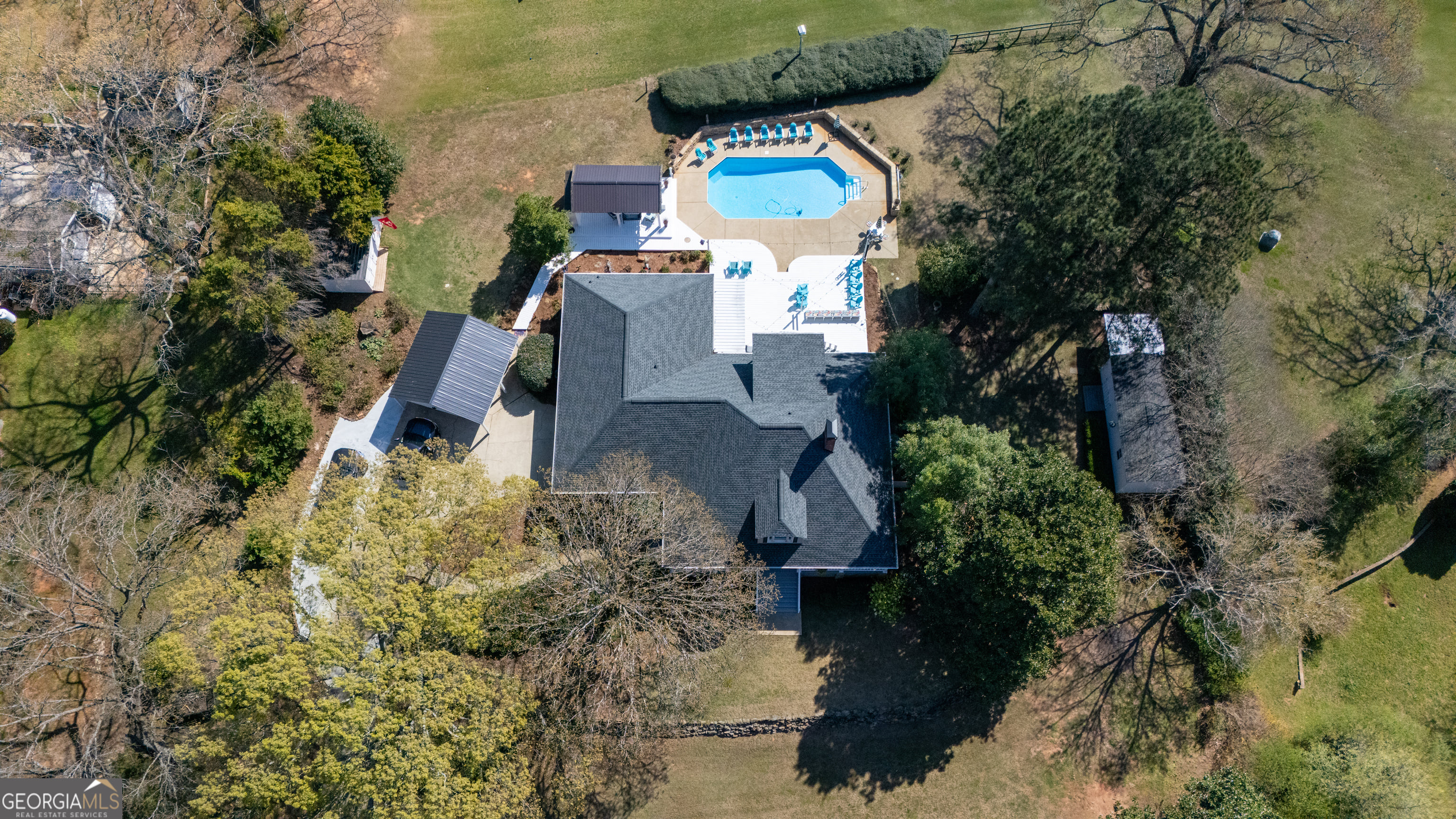 123 S Smith Rd, LaGrange, GA 30241
