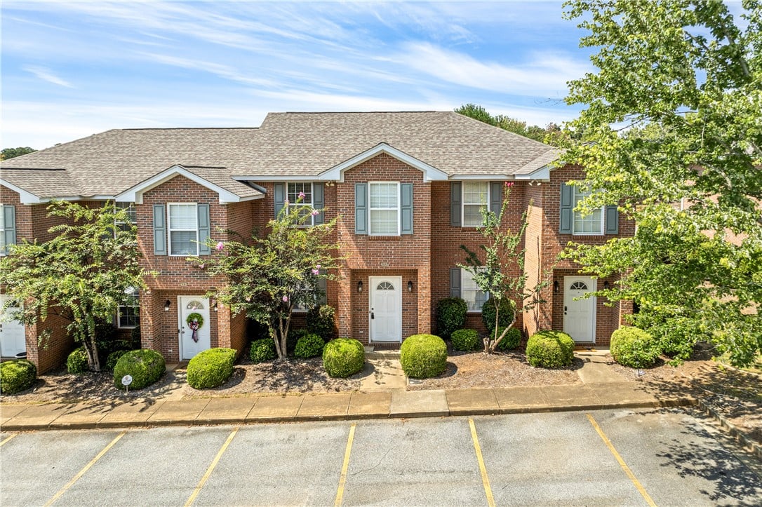 1477 N Donahue Dr, Auburn, AL 36830