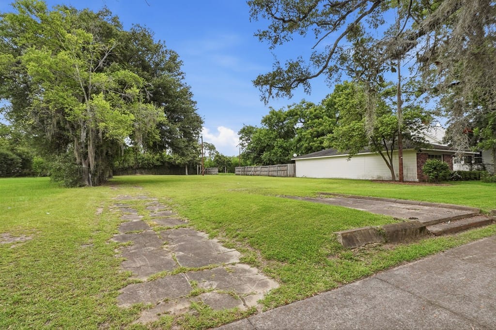 419 W Society Ave, Albany, GA 31701