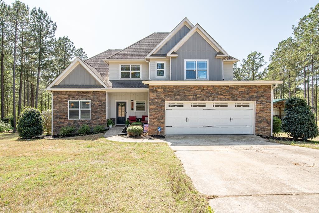 2172 Lee Road, Smiths Station, AL, 36877