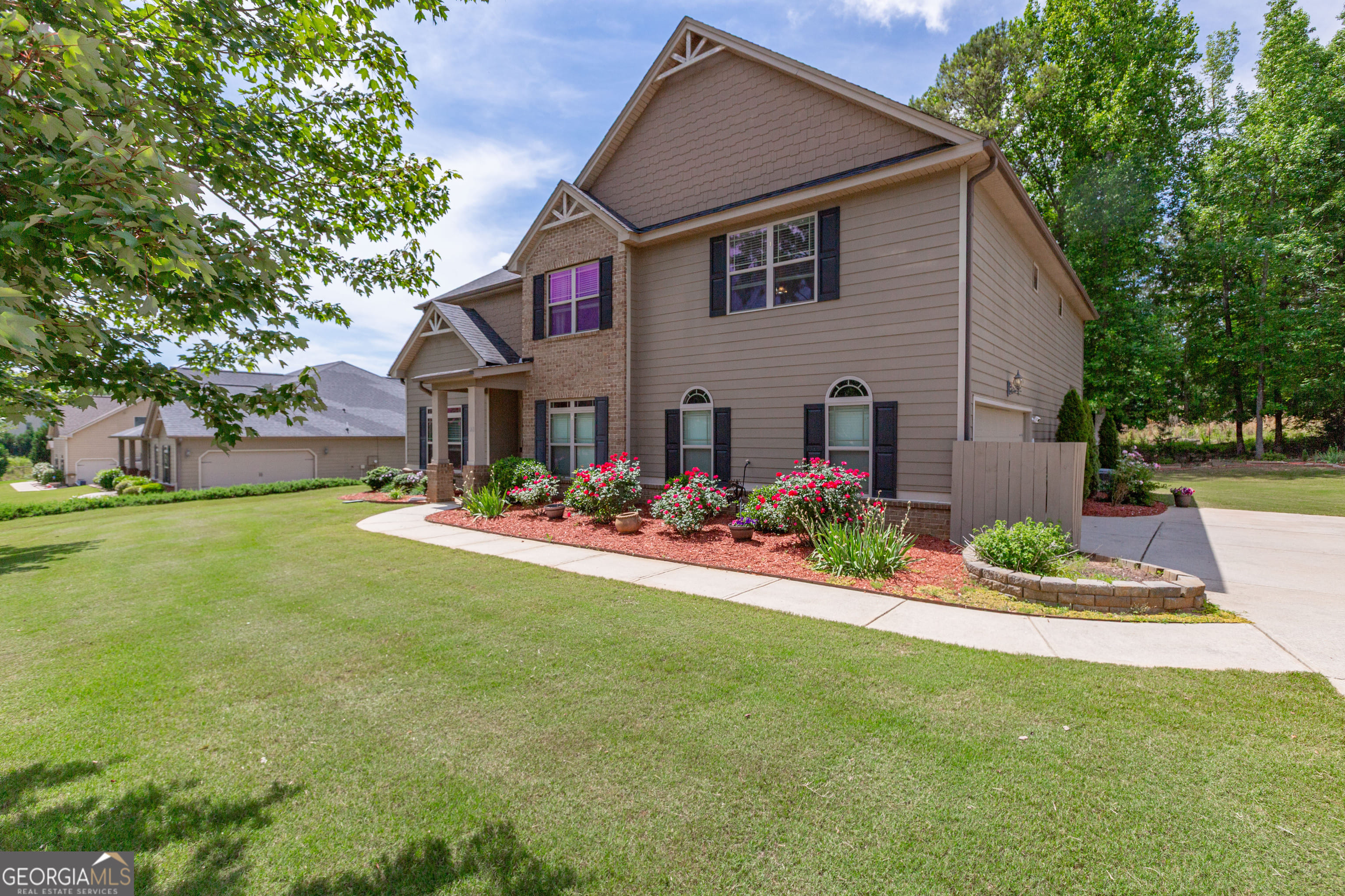260 Savannah Dr, Senoia, GA 30276
