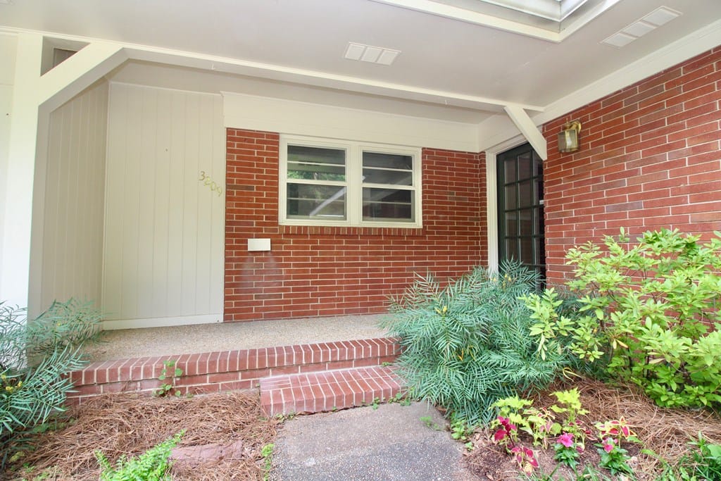 3209 College Avenue, Columbus, GA, 31907, Cute front porch