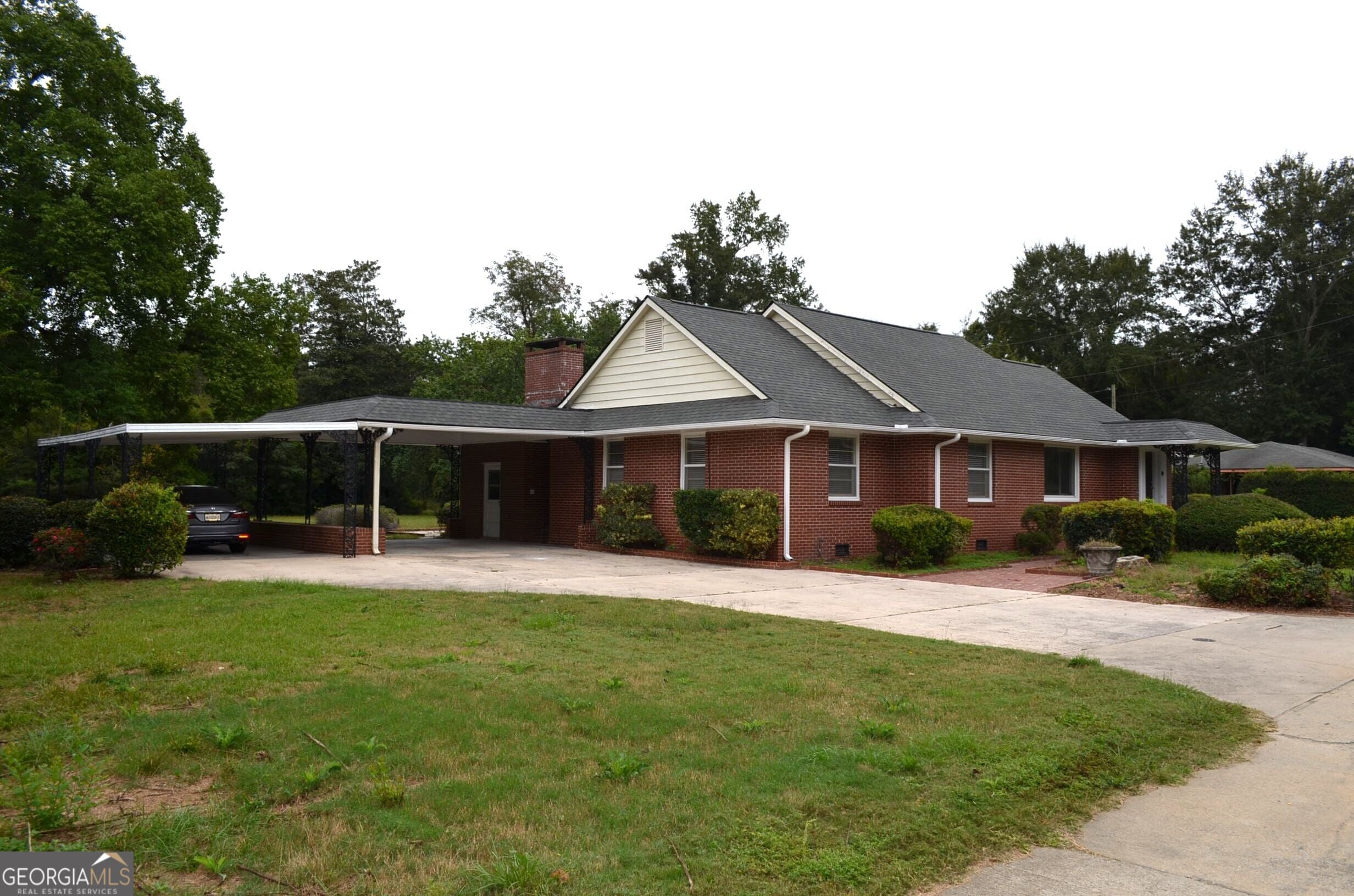 29 Mims St, Reynolds, GA 31076