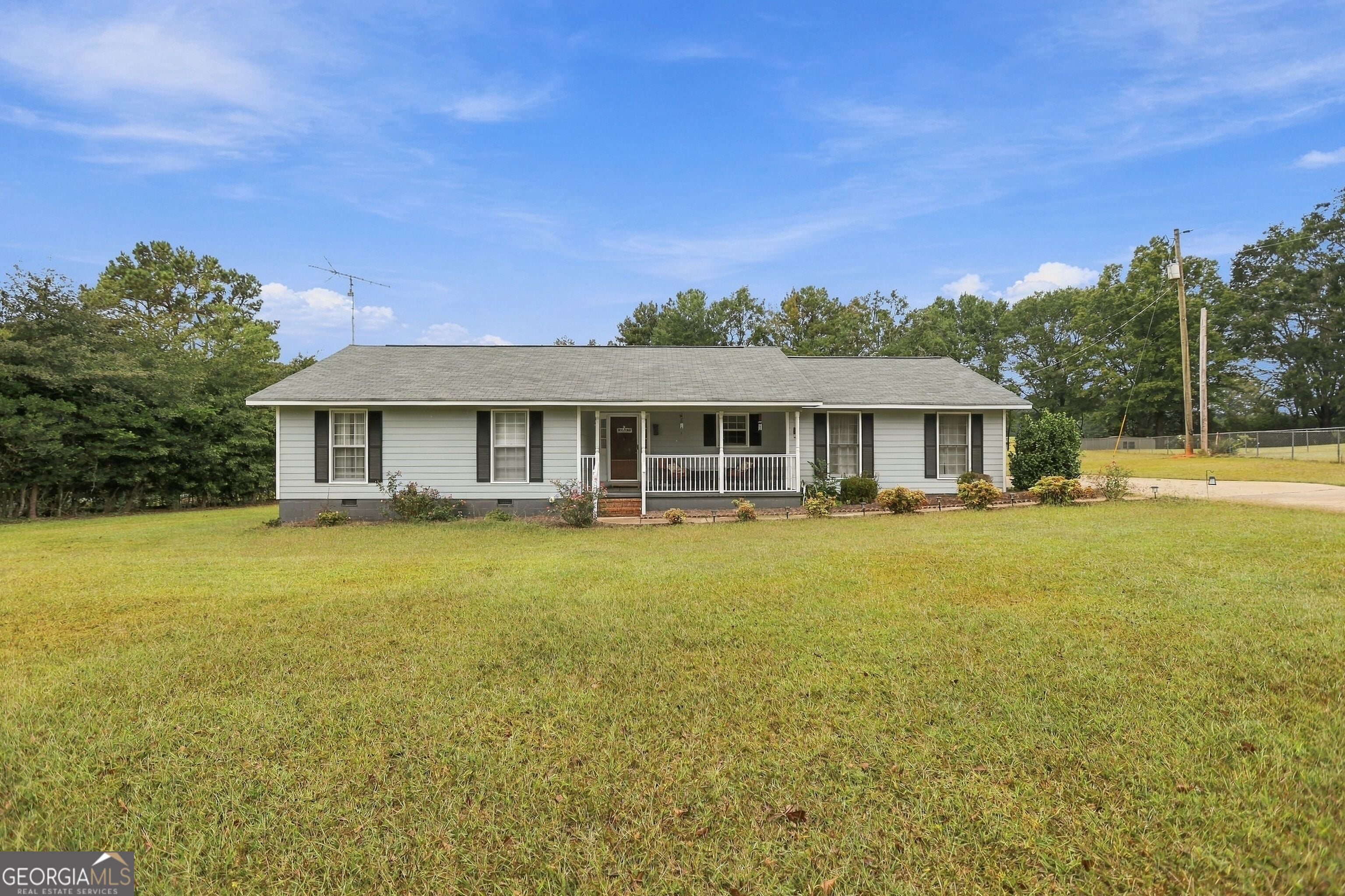 106 Jandale Dr, LaGrange, GA 30241