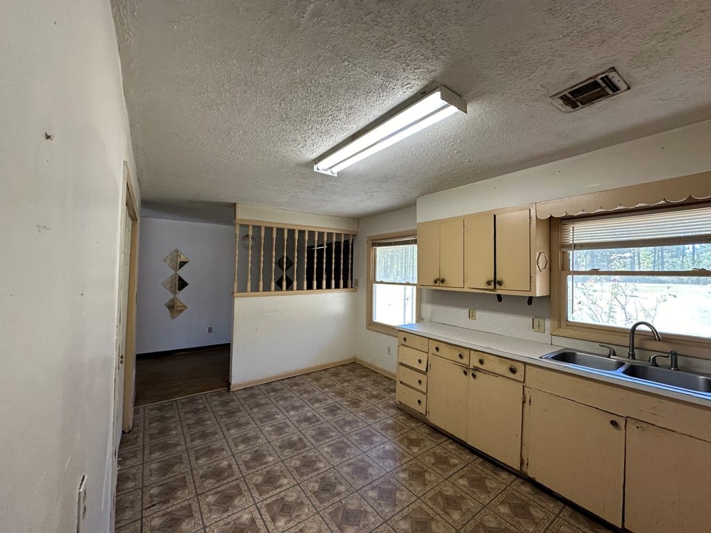 345 Bell Quarters Road, Shorter, AL, 36075