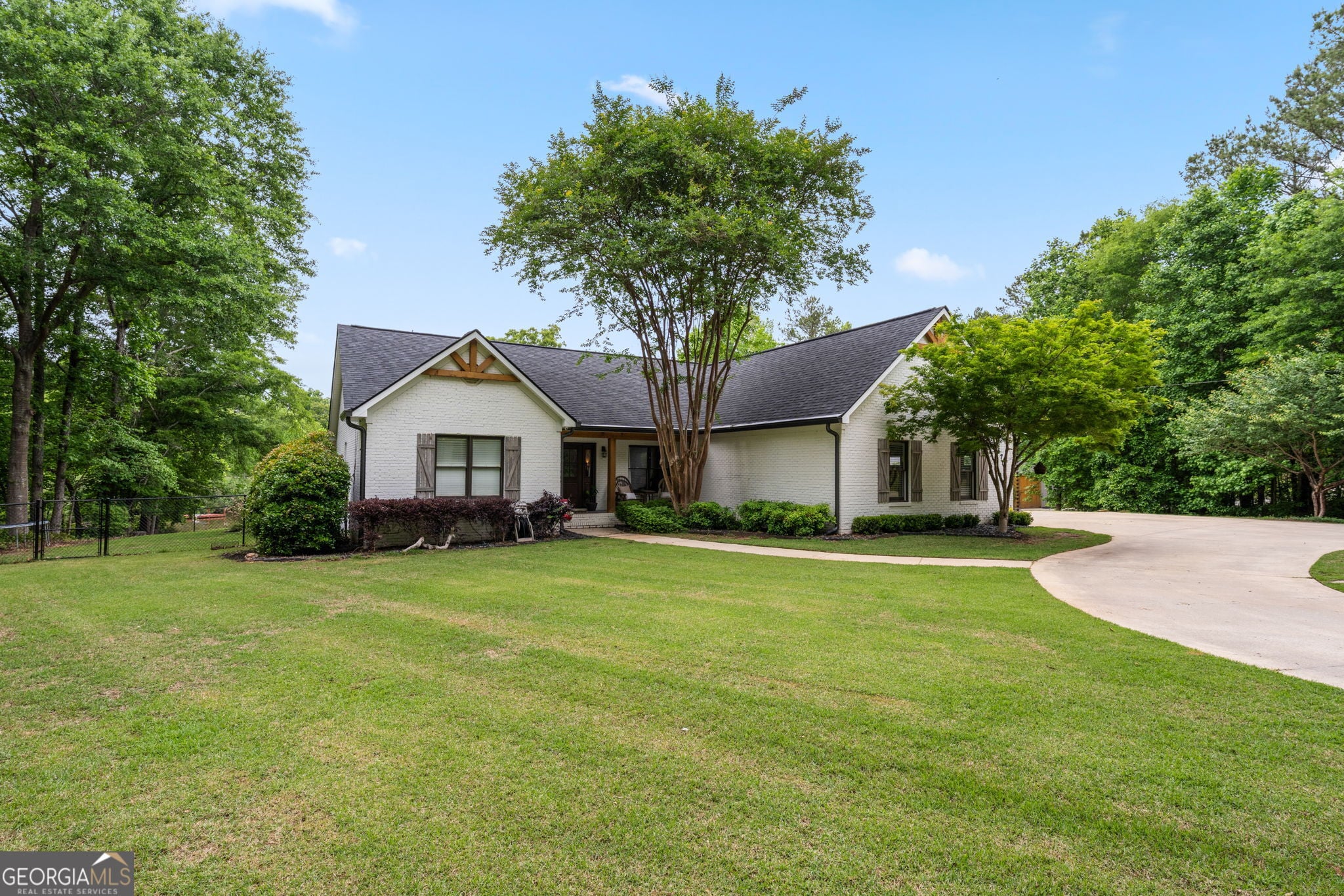 570 Martin Mill Rd, Moreland, GA 30259