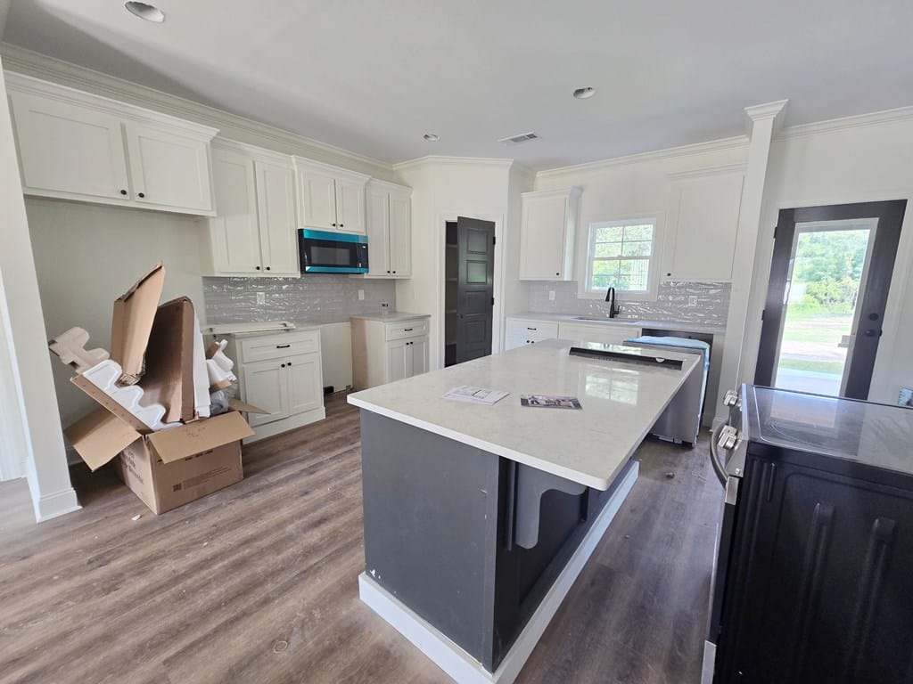 121 Fawn Ct, Leesburg, GA 31763