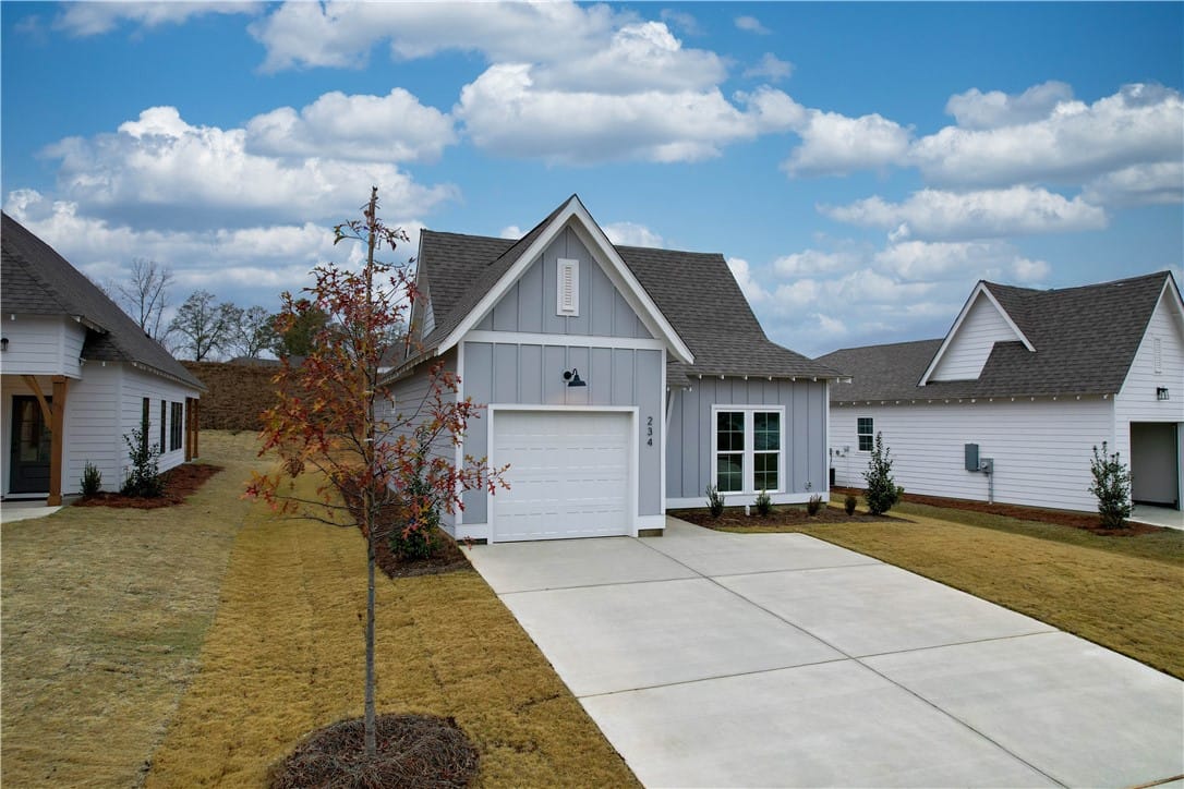 234 SUMMER, Opelika, AL, 36804 — Photo 2