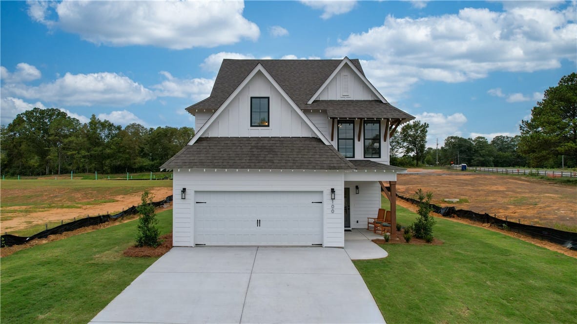 100 Firefly Lane, Opelika, AL, 36804