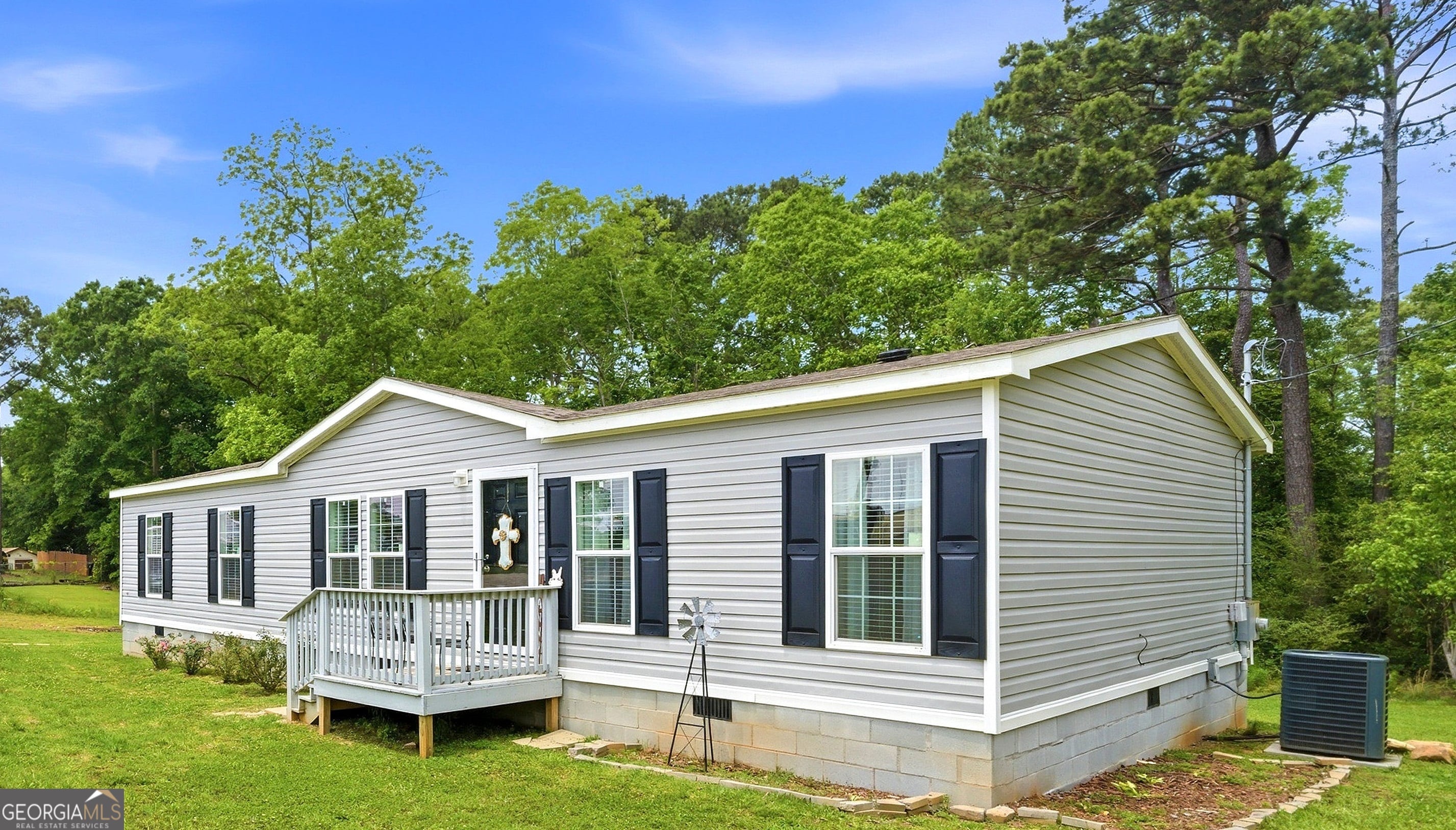 322 Chalybeate St, Manchester, GA 31816